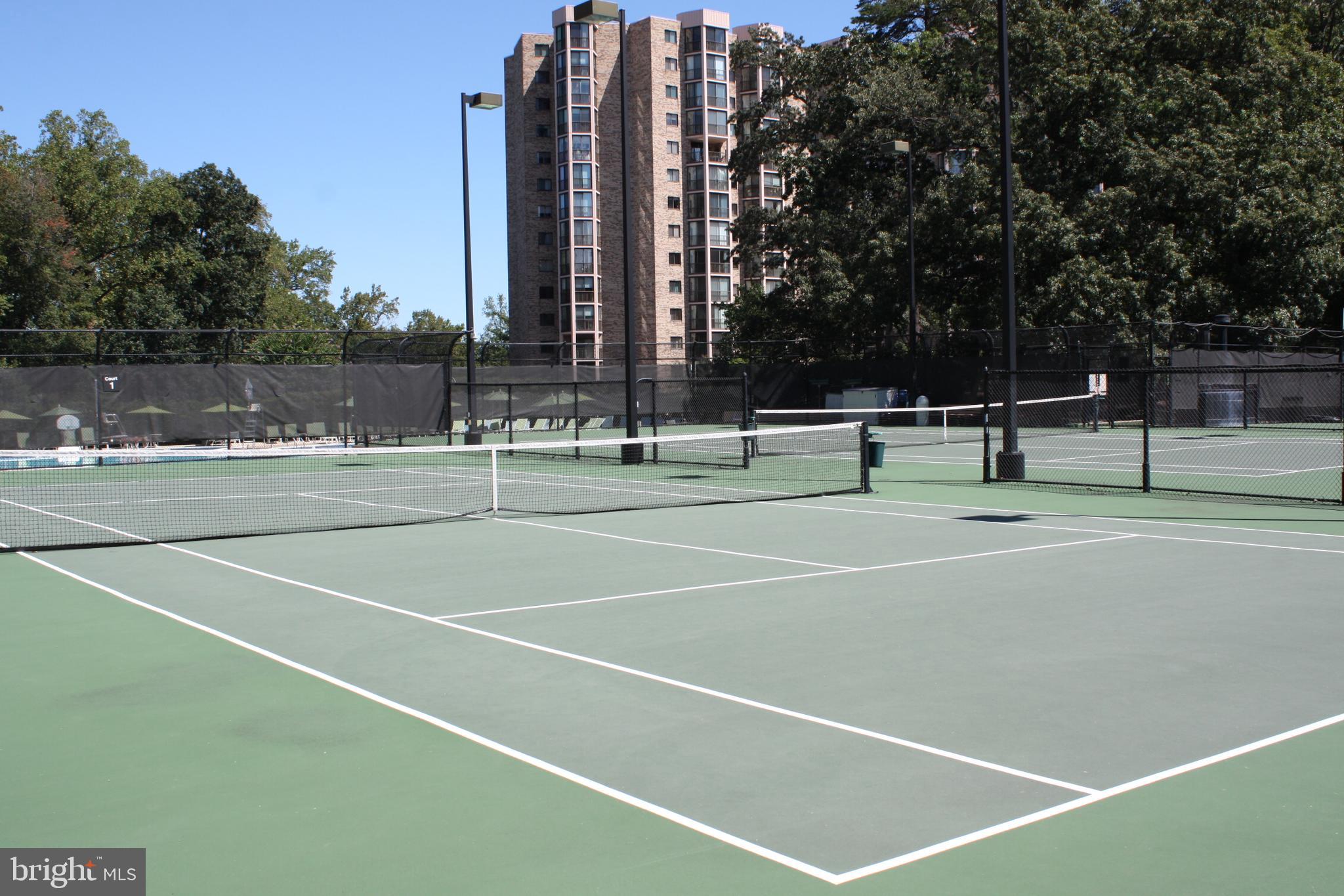 MONTEBELLO - Residential