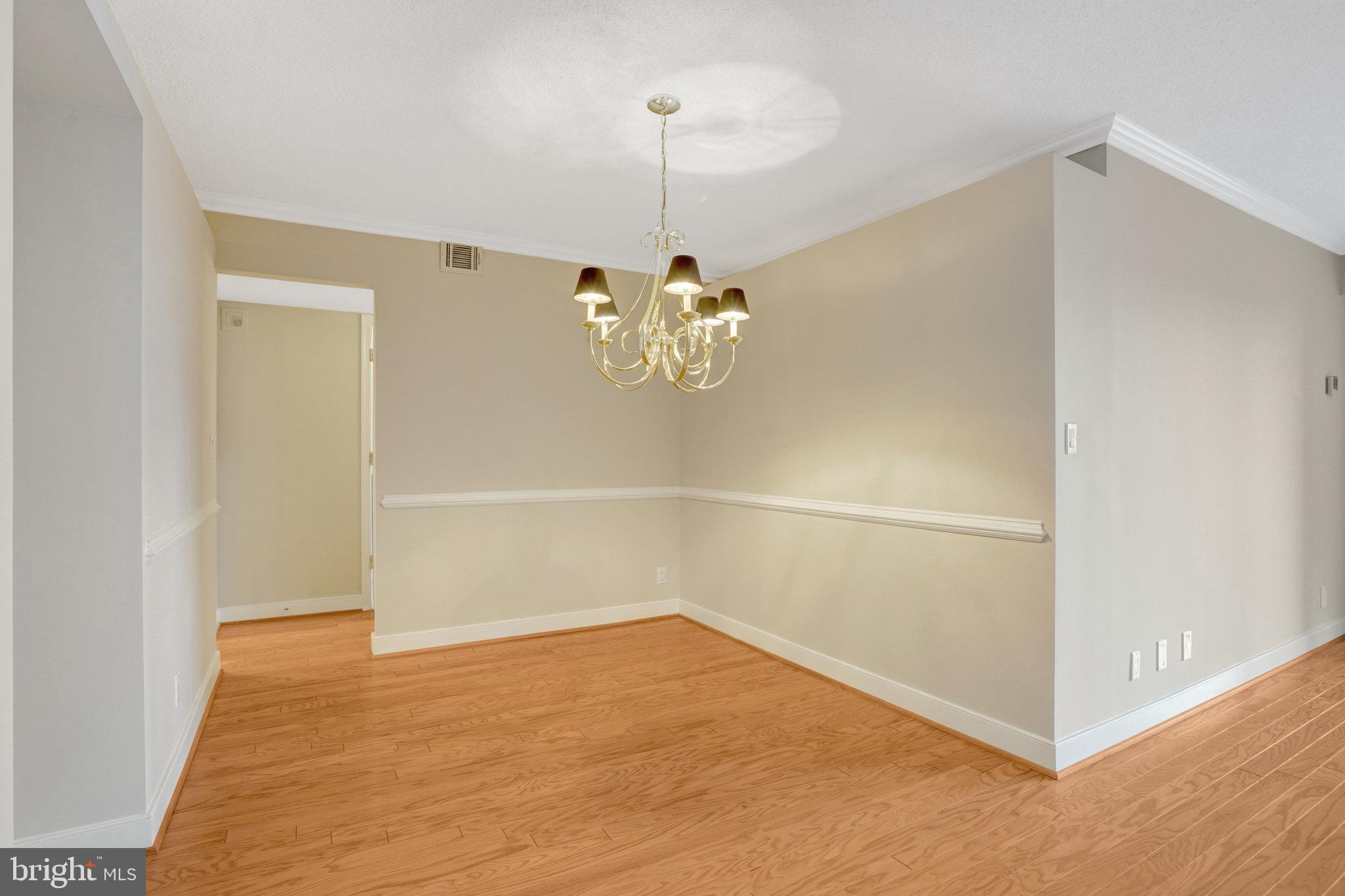 MONTEBELLO - Residential