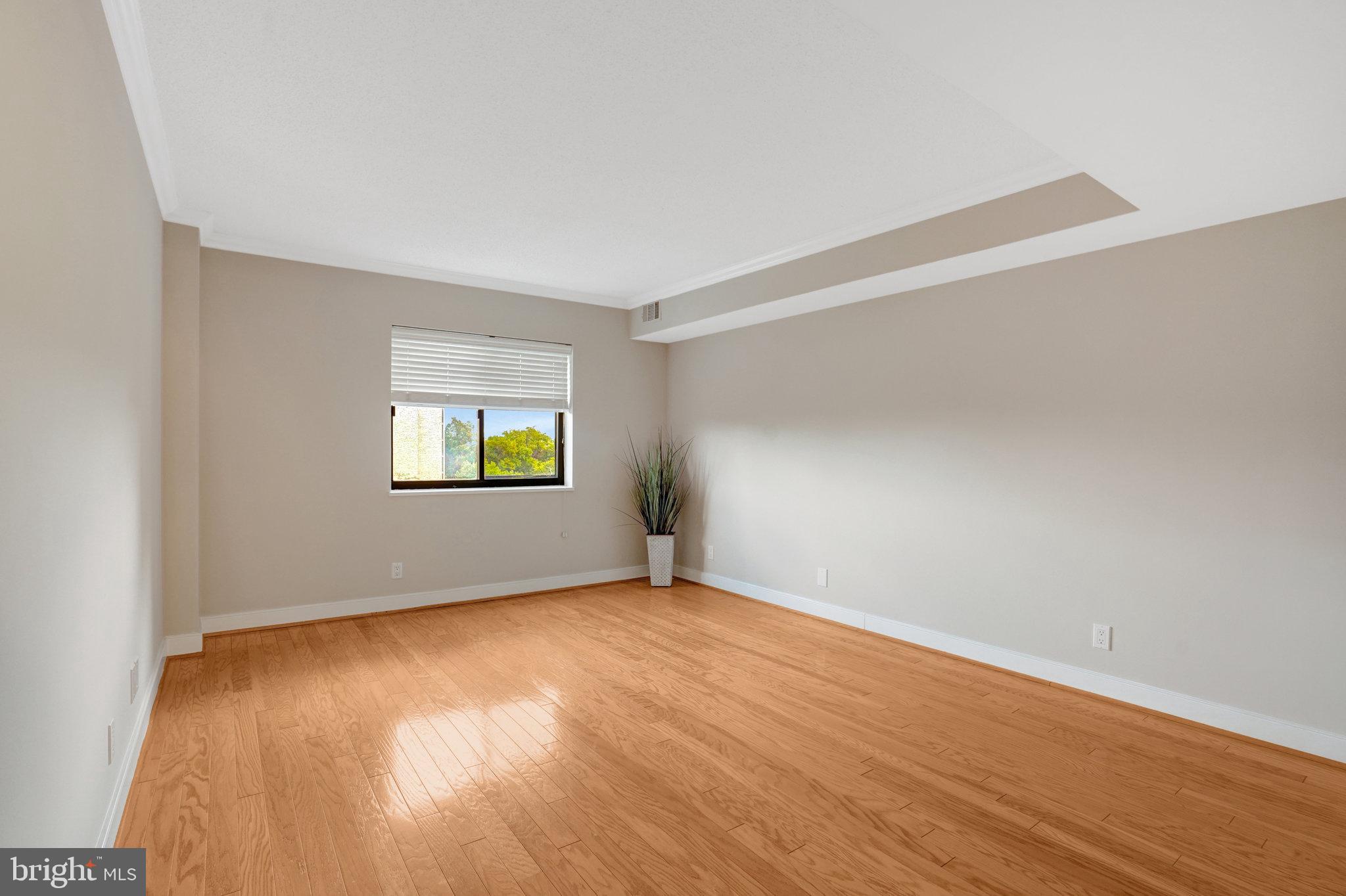 MONTEBELLO - Residential