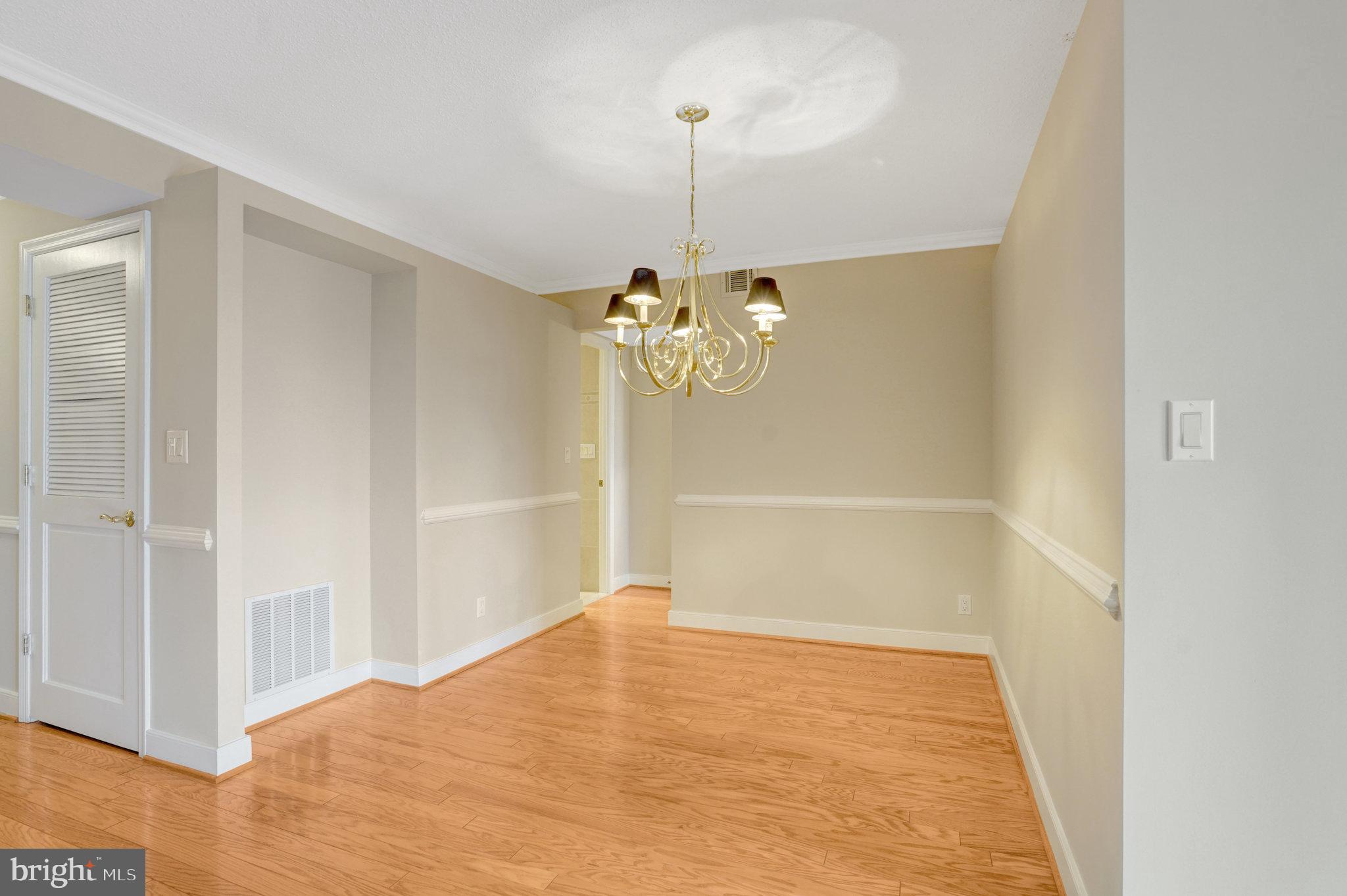 MONTEBELLO - Residential