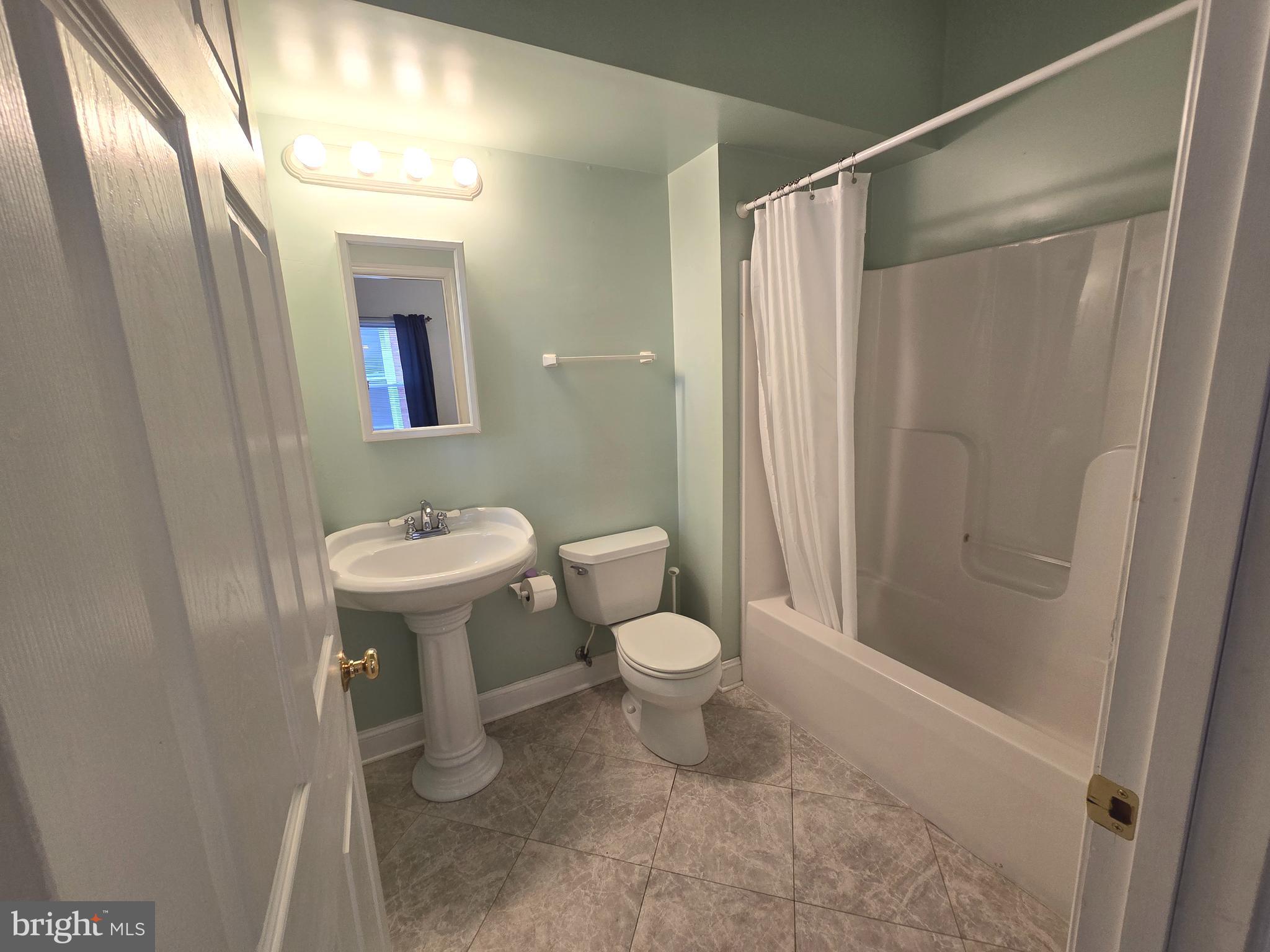 DOWNTOWN HAGERSTOWN - Residential Lease