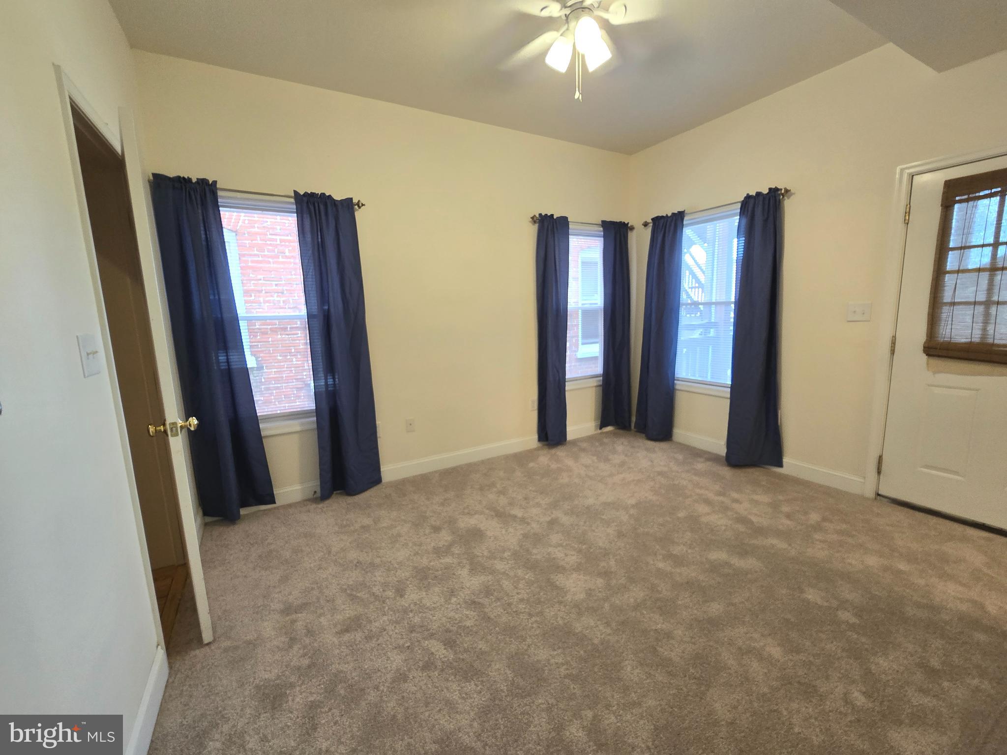 DOWNTOWN HAGERSTOWN - Residential Lease