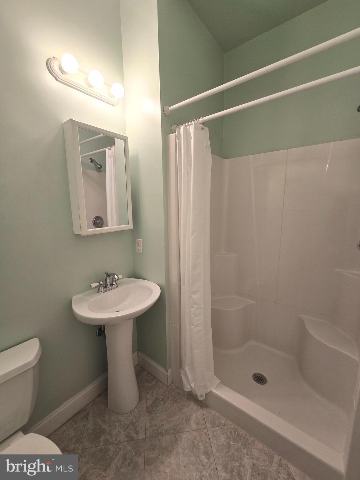 DOWNTOWN HAGERSTOWN - Residential Lease