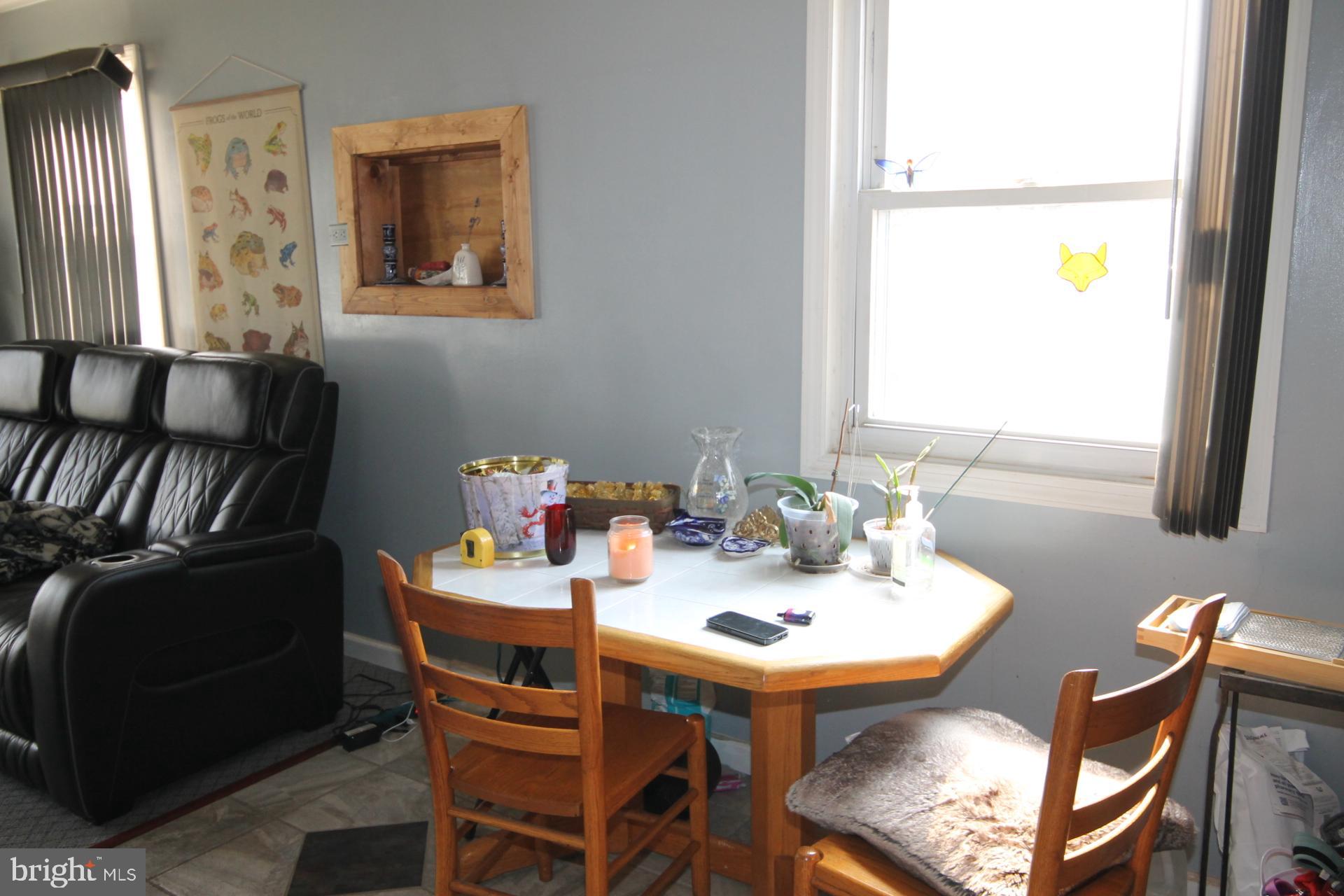 FERNGLEN MANOR - Residential