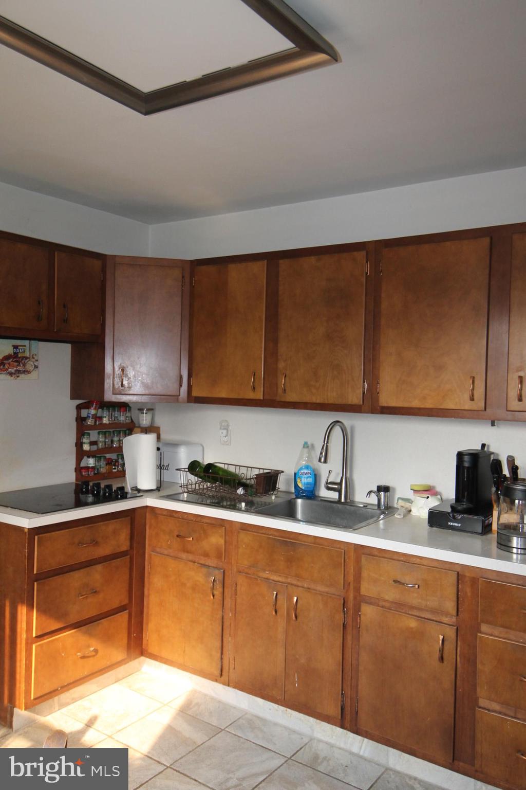 FERNGLEN MANOR - Residential