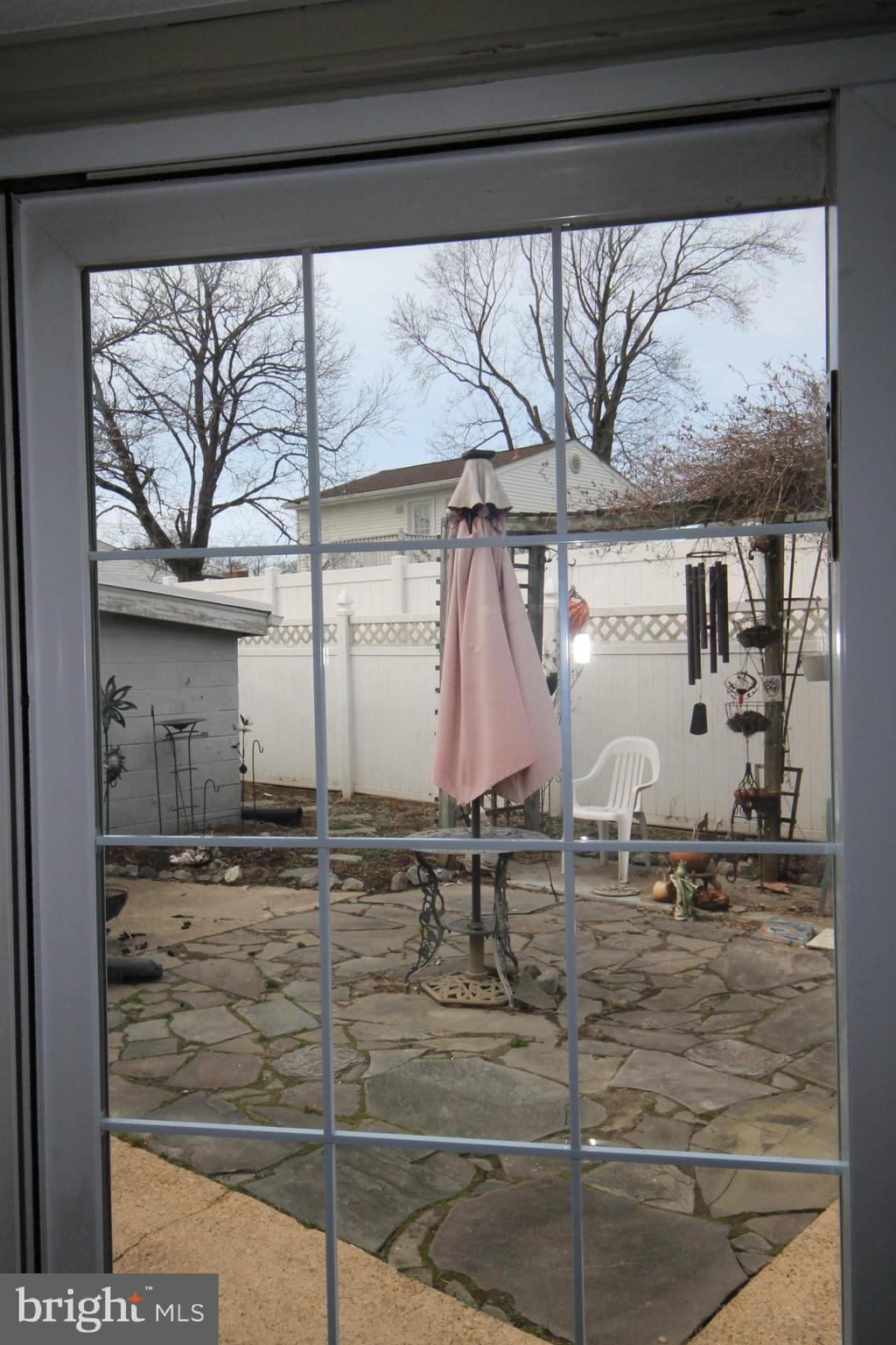 FERNGLEN MANOR - Residential