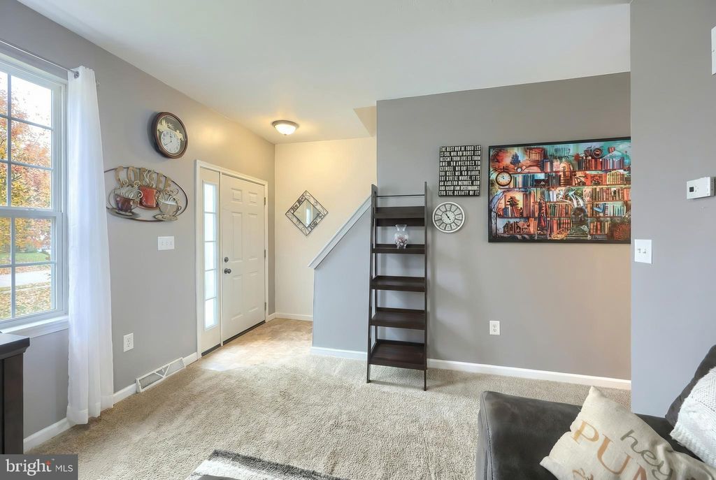 Photo of 1165 Ledge Drive, YORK, PA 17408 (MLS # PAYK2097796)