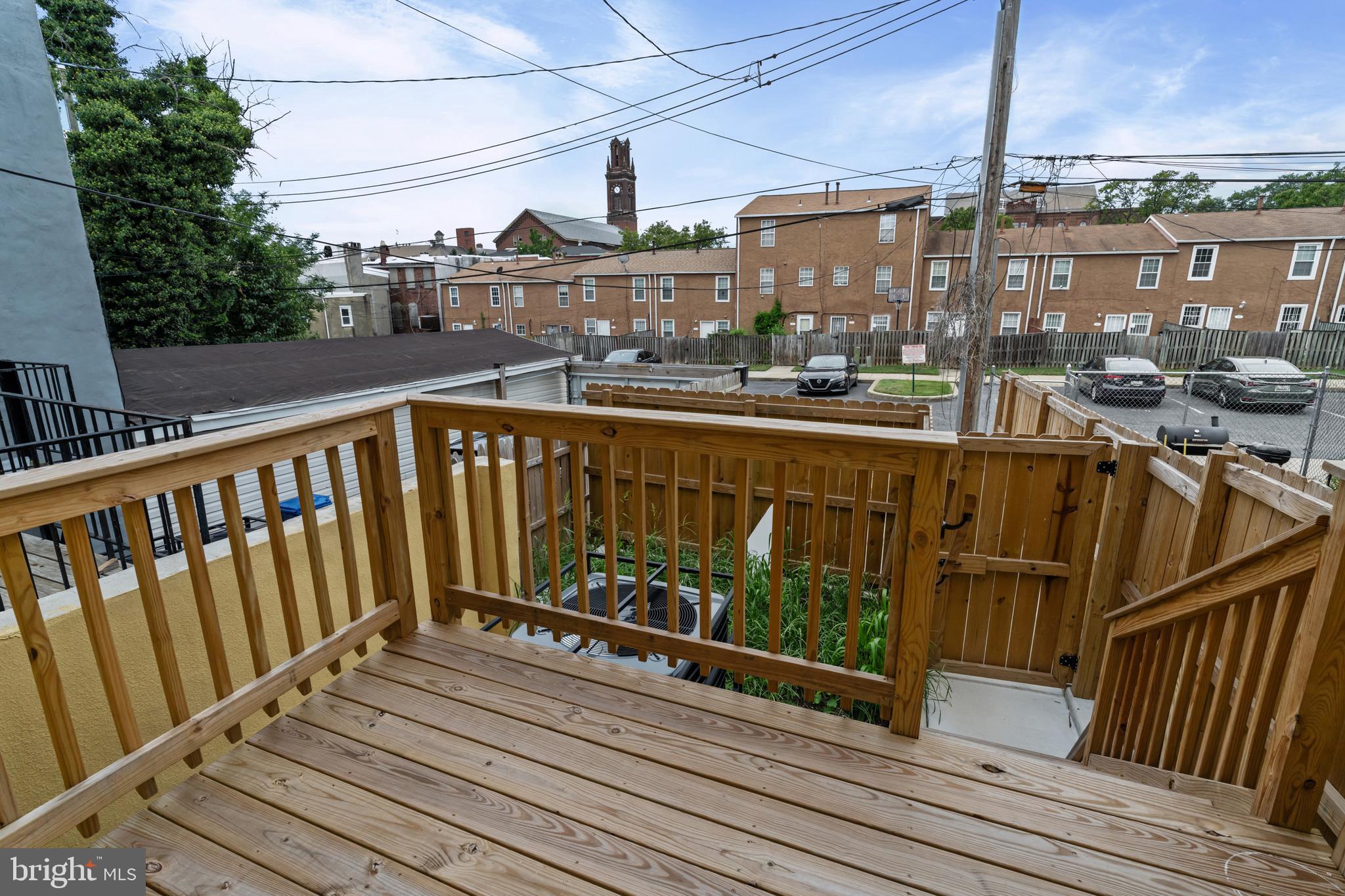 JOHNSTON SQUARE - Residential