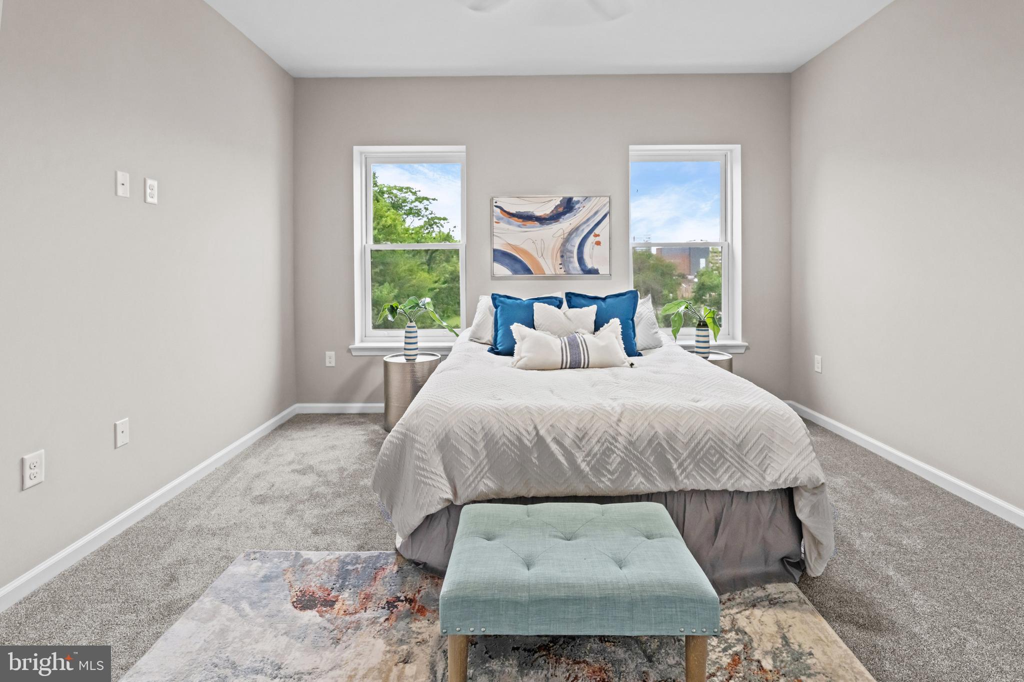 JOHNSTON SQUARE - Residential
