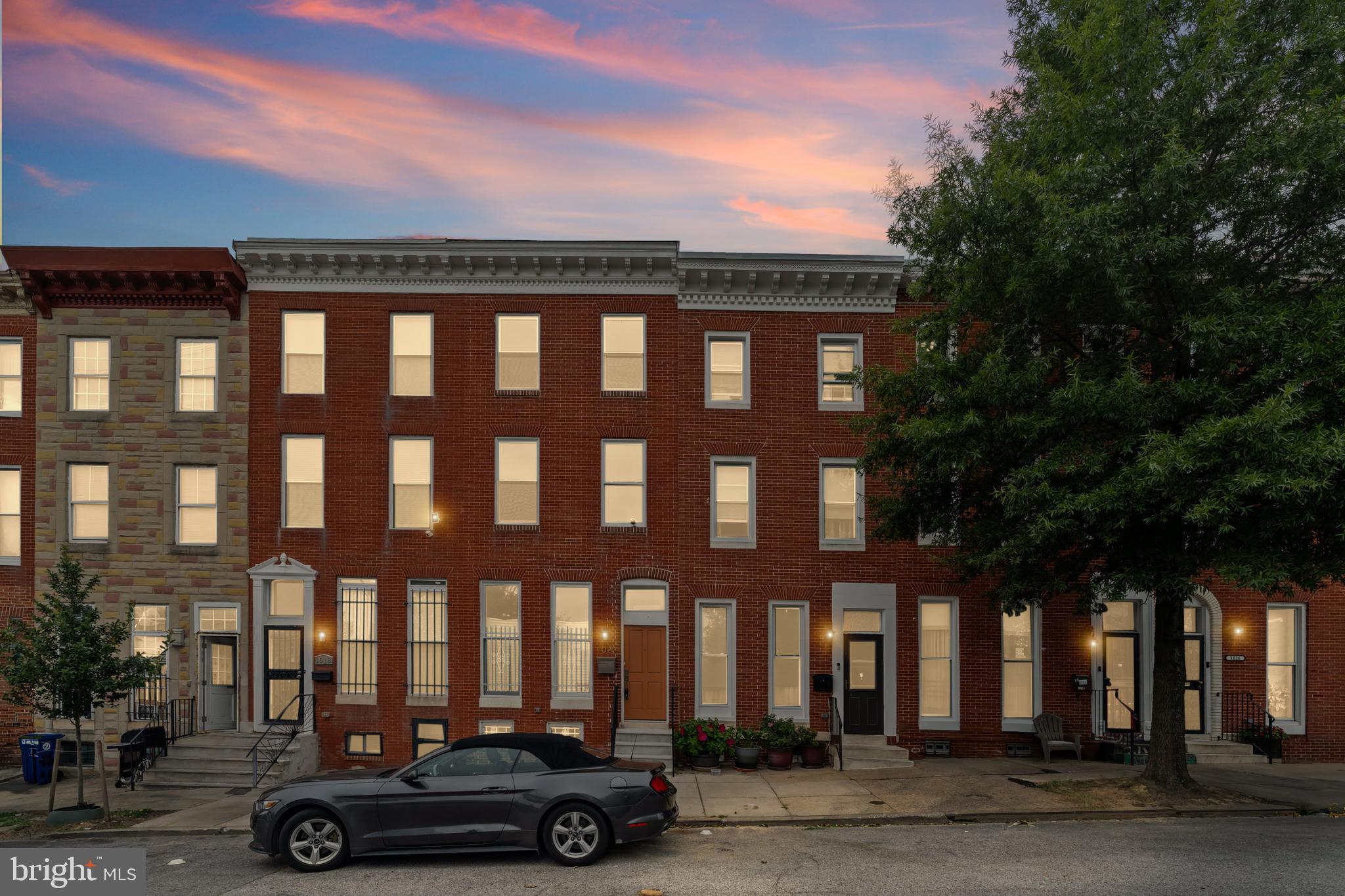 JOHNSTON SQUARE - Residential