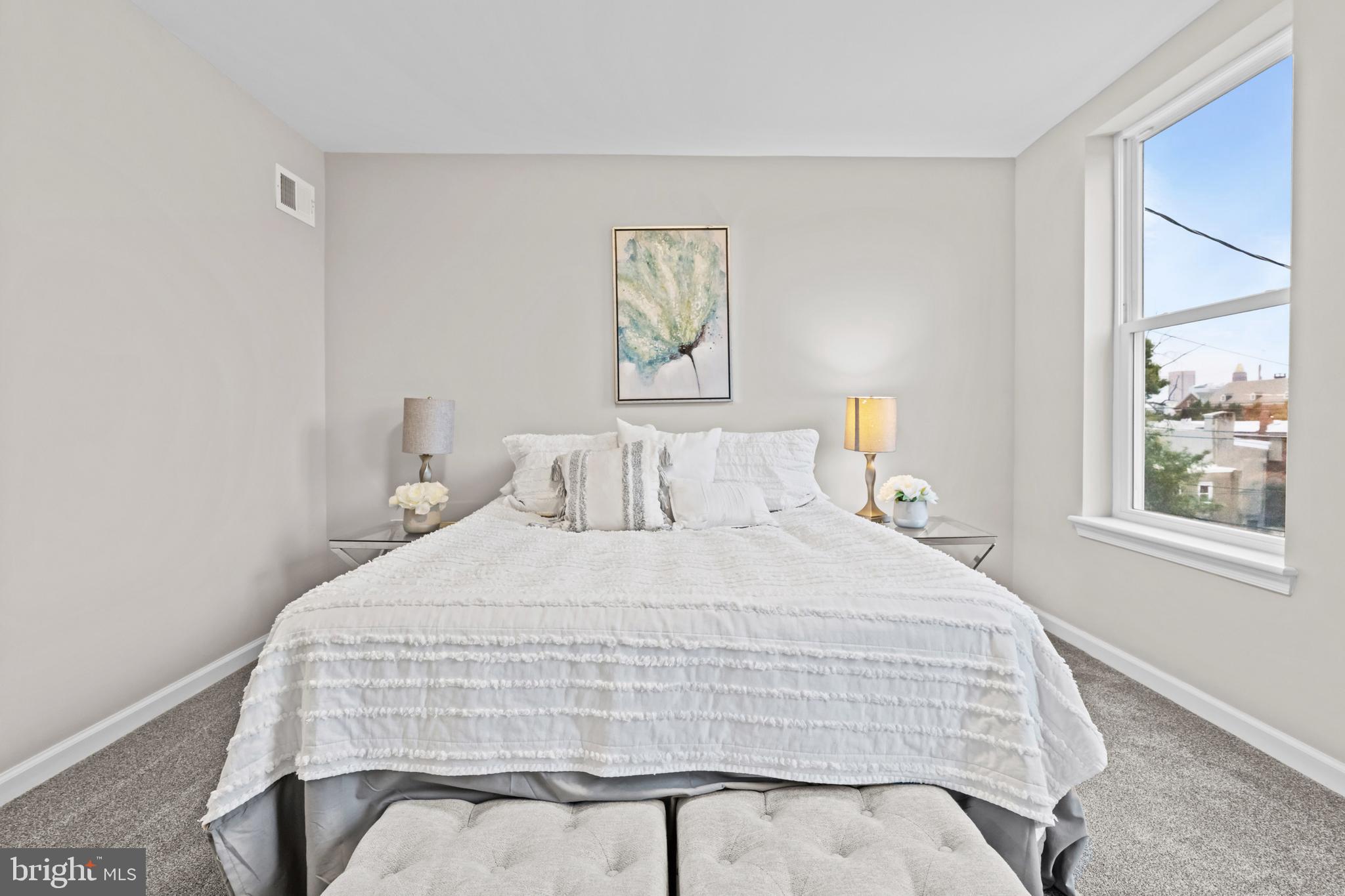 JOHNSTON SQUARE - Residential