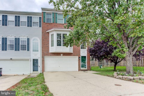 Photo of 42715 Cool Breeze Square, LEESBURG, VA 20176 (MLS # VALO2137348)