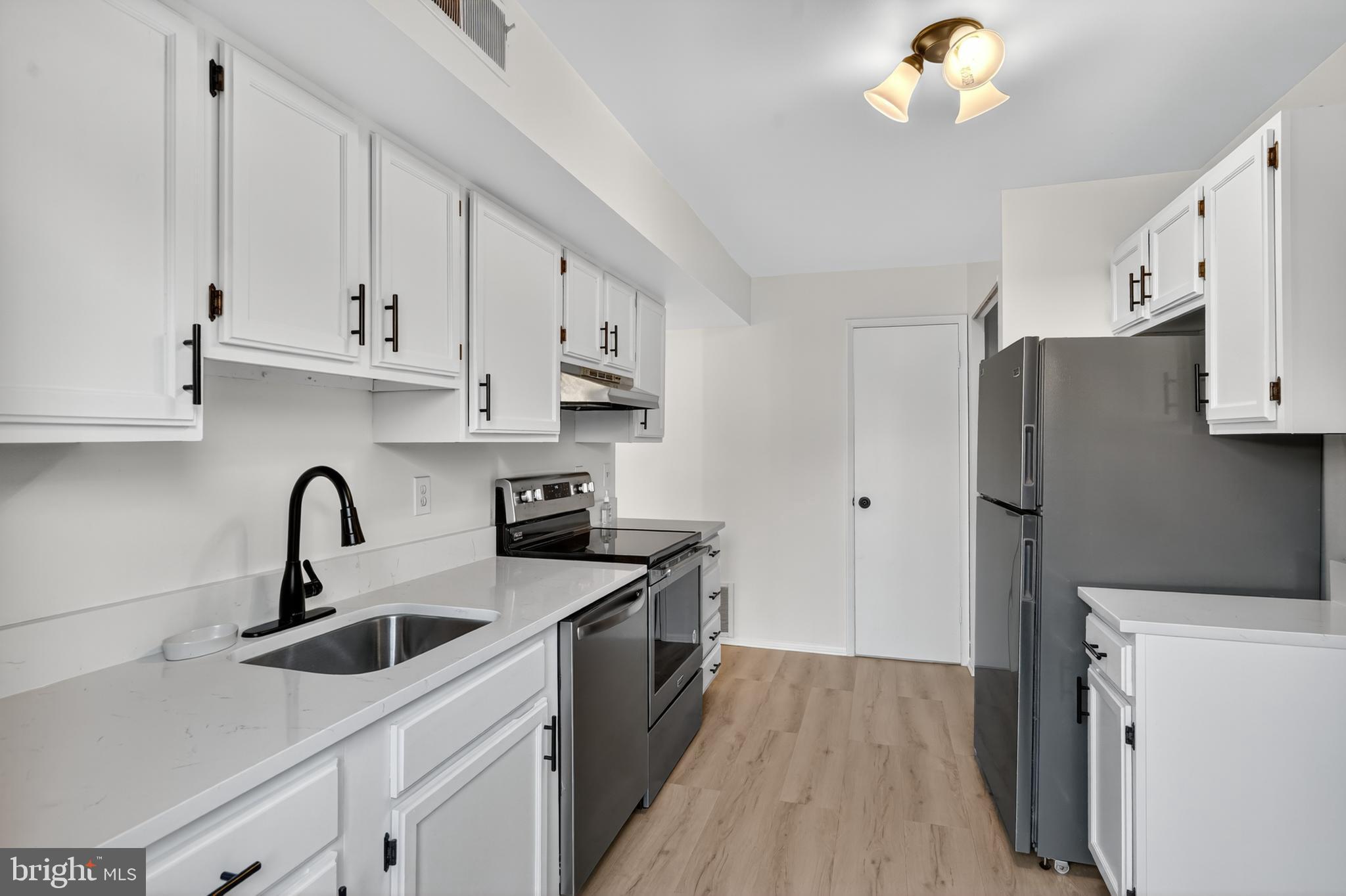 HICKORY RIDGE - Residential