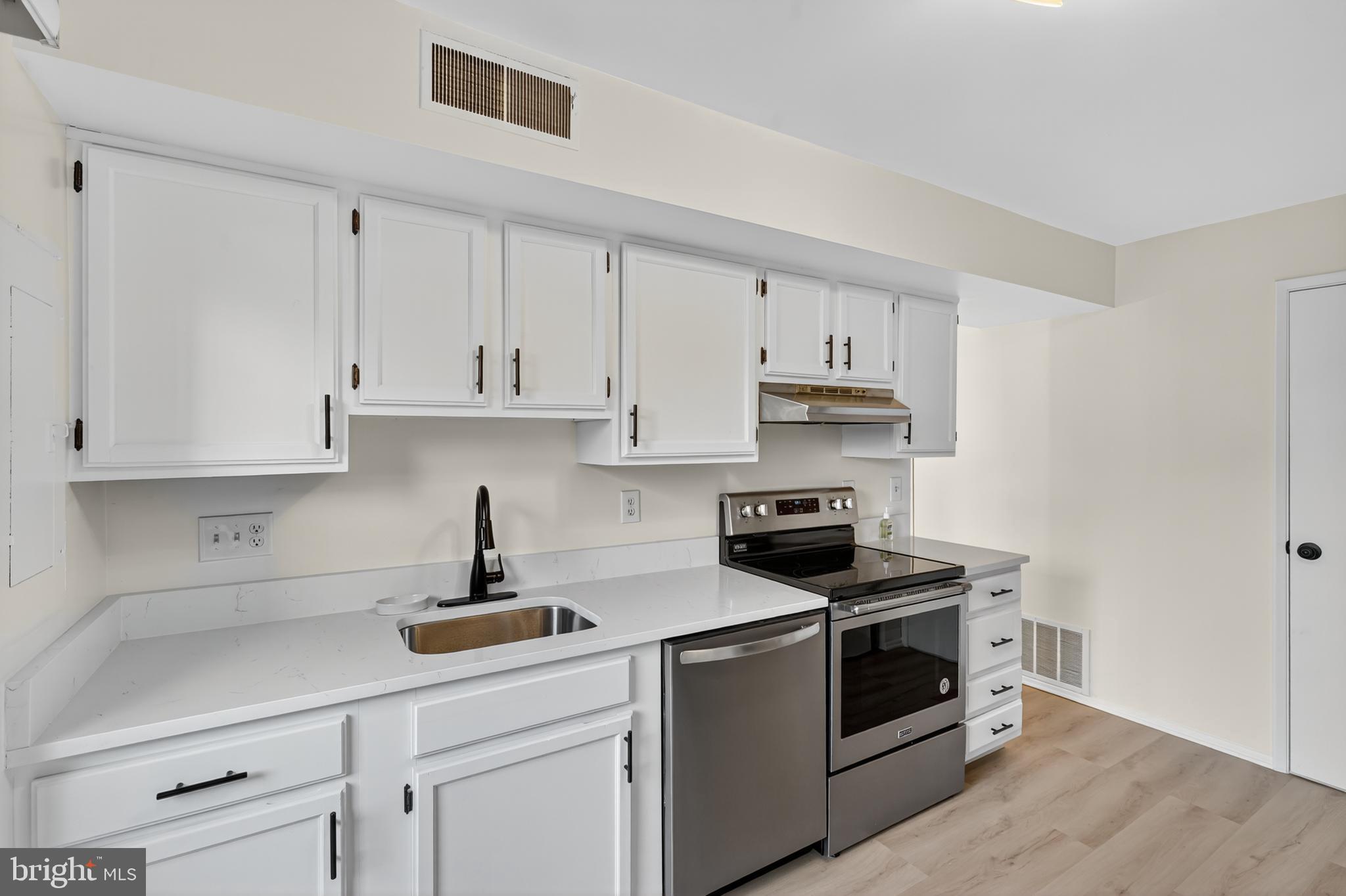 HICKORY RIDGE - Residential