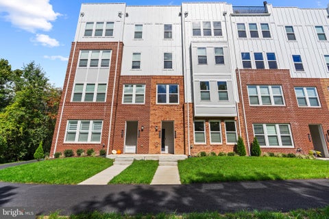 Photo of 19937 Lavender Dust Square, ASHBURN, VA 20147 (MLS # VALO2137146)