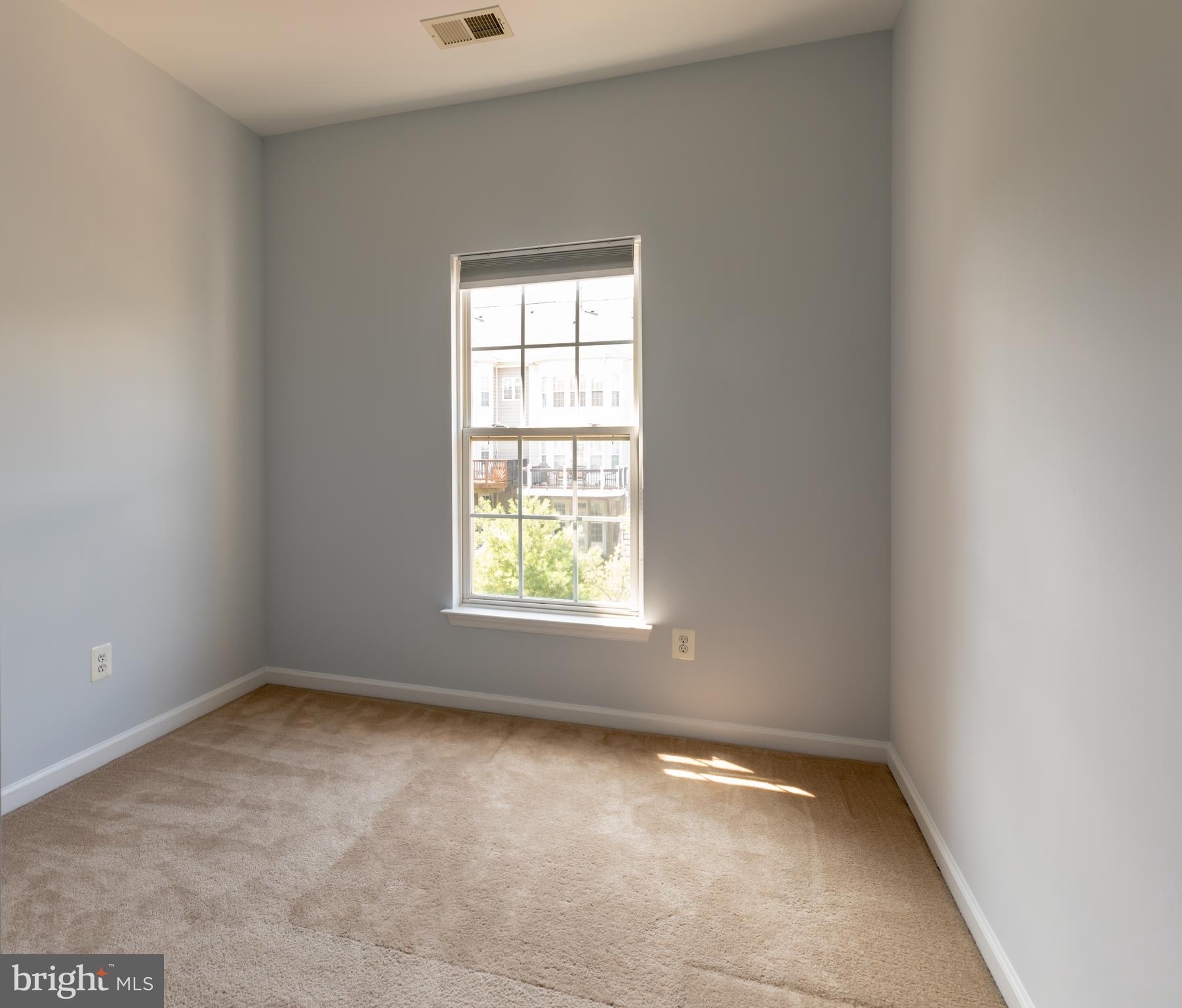 LANSDOWNE ON THE POTOMAC - Residential Lease