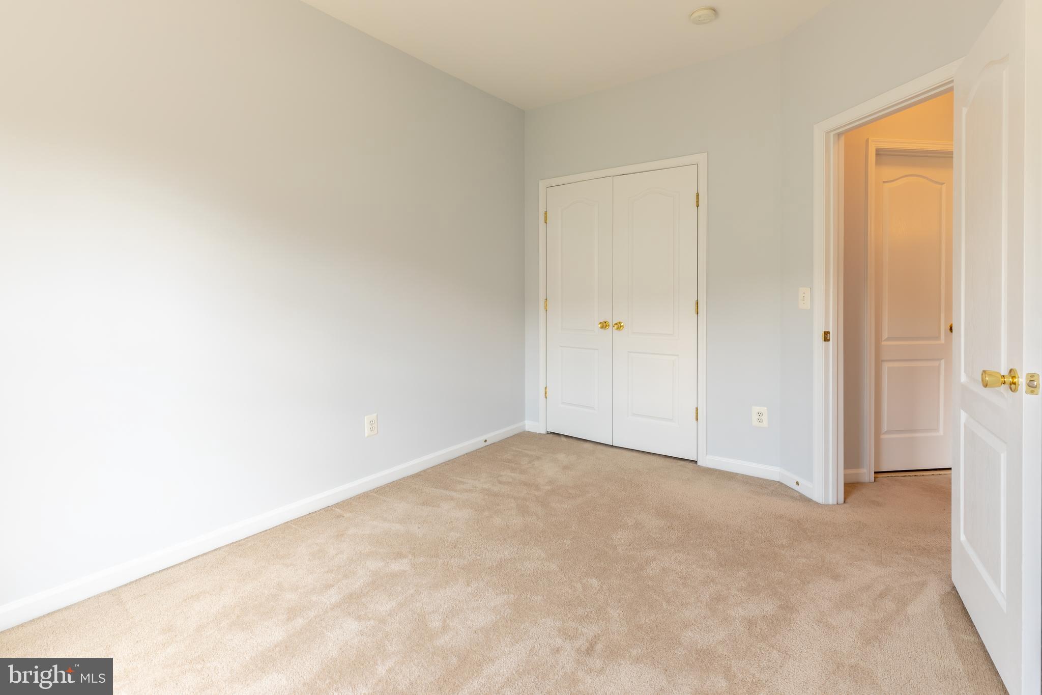 LANSDOWNE ON THE POTOMAC - Residential Lease