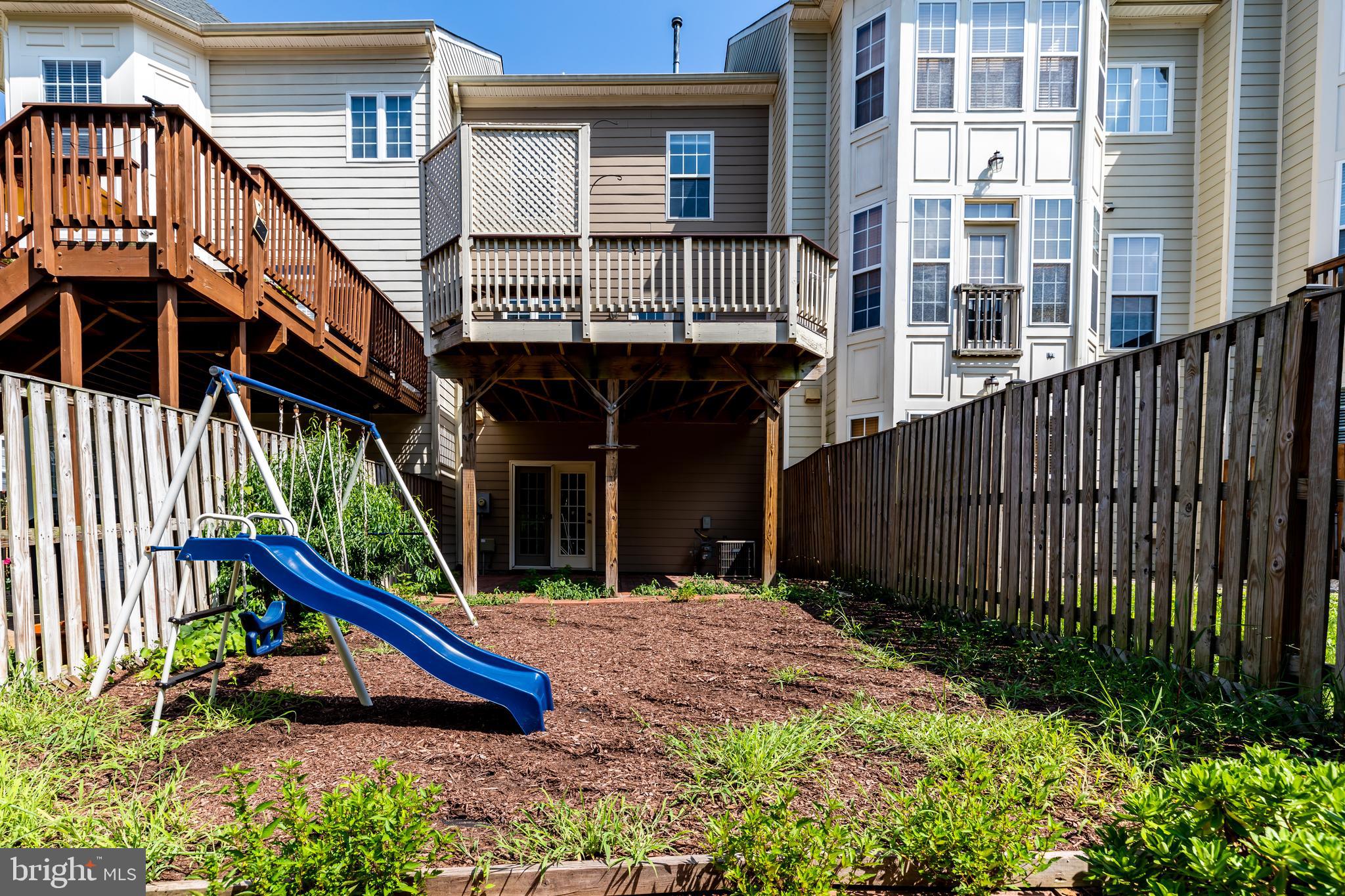 LANSDOWNE ON THE POTOMAC - Residential Lease