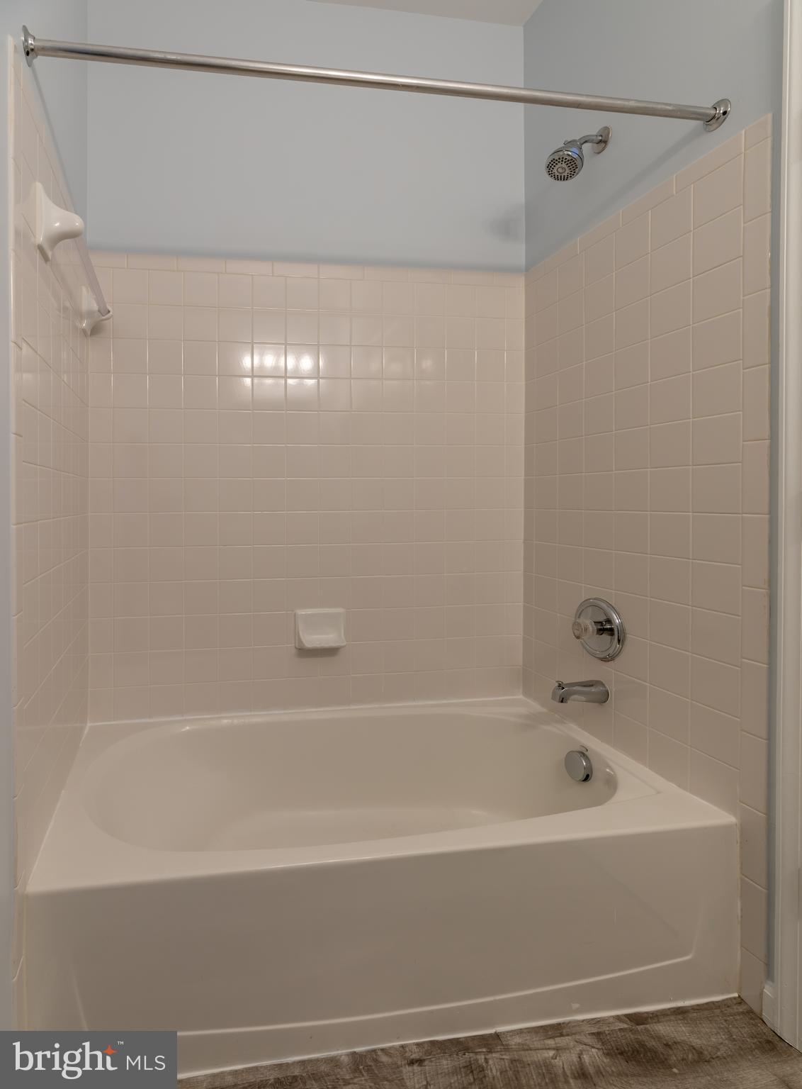 LANSDOWNE ON THE POTOMAC - Residential Lease