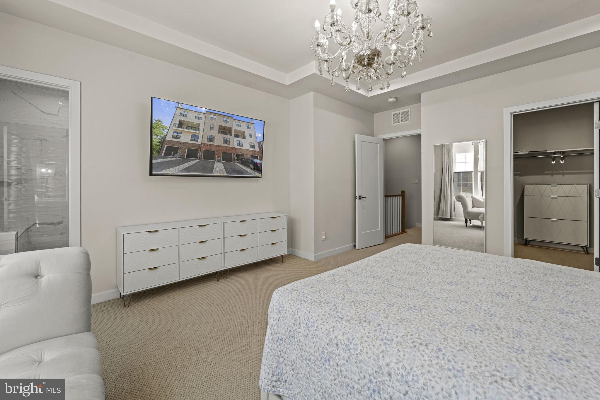 UNION PARK AT MCLEAN - Residential Lease