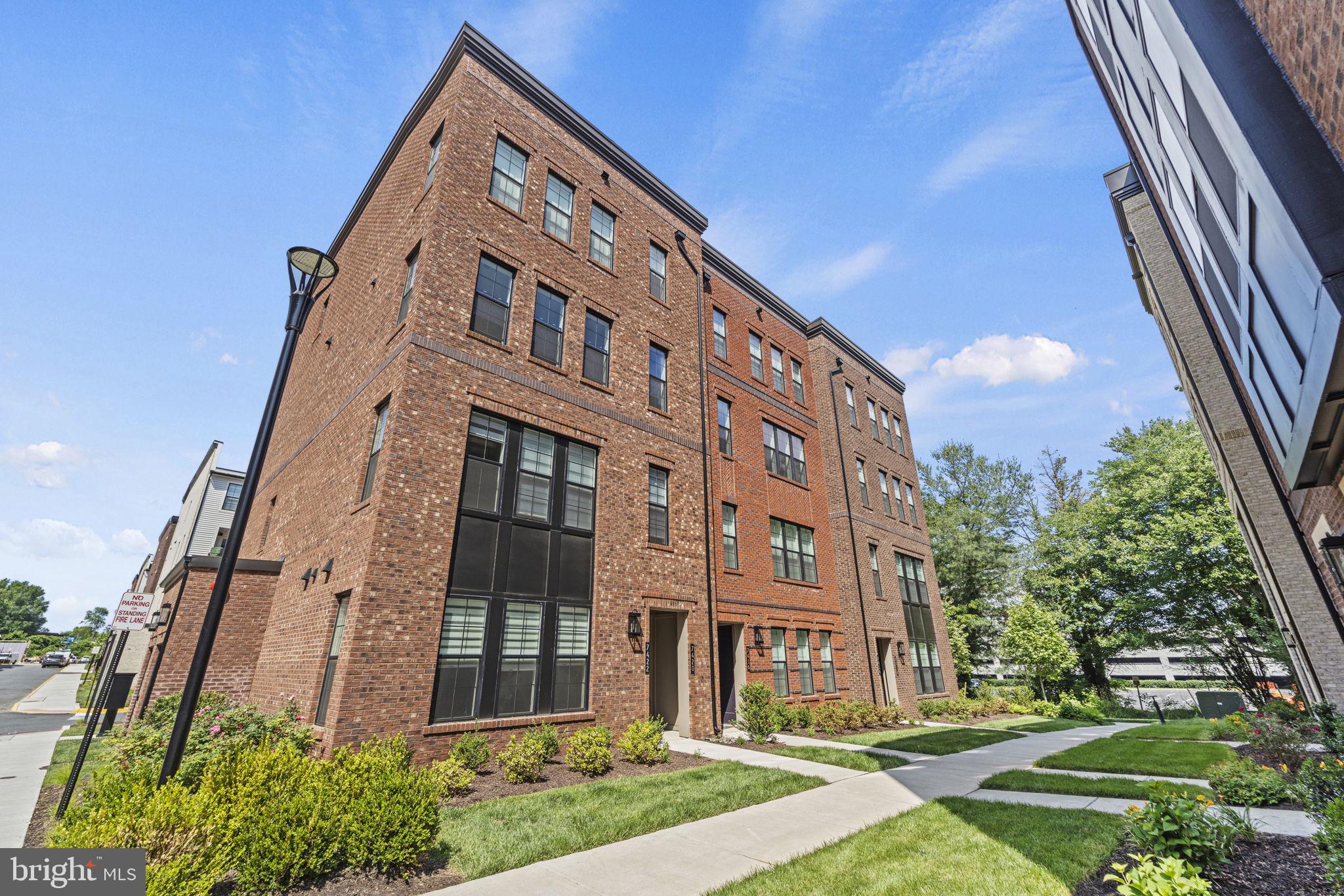 UNION PARK AT MCLEAN - Residential Lease