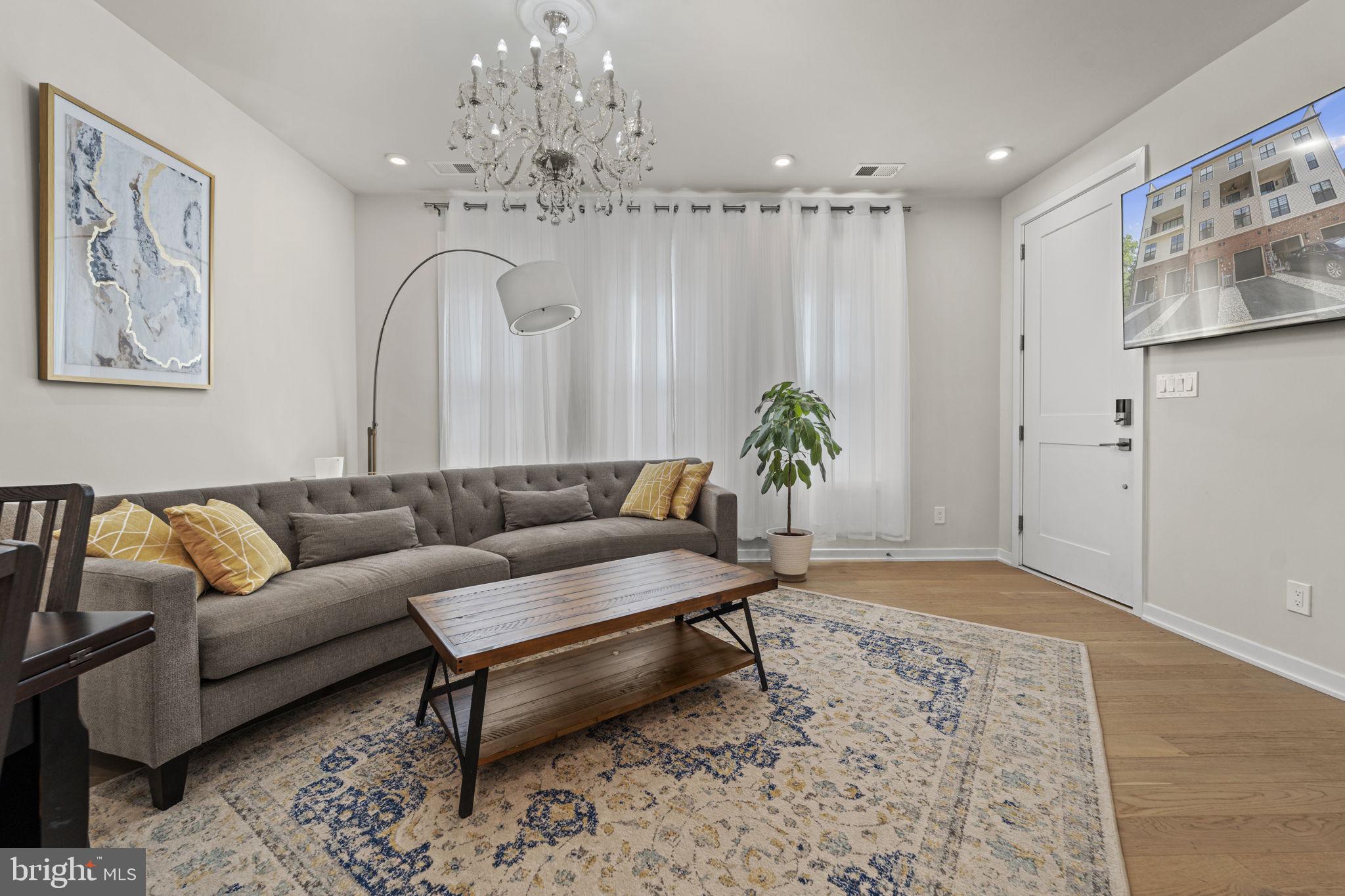 UNION PARK AT MCLEAN - Residential Lease