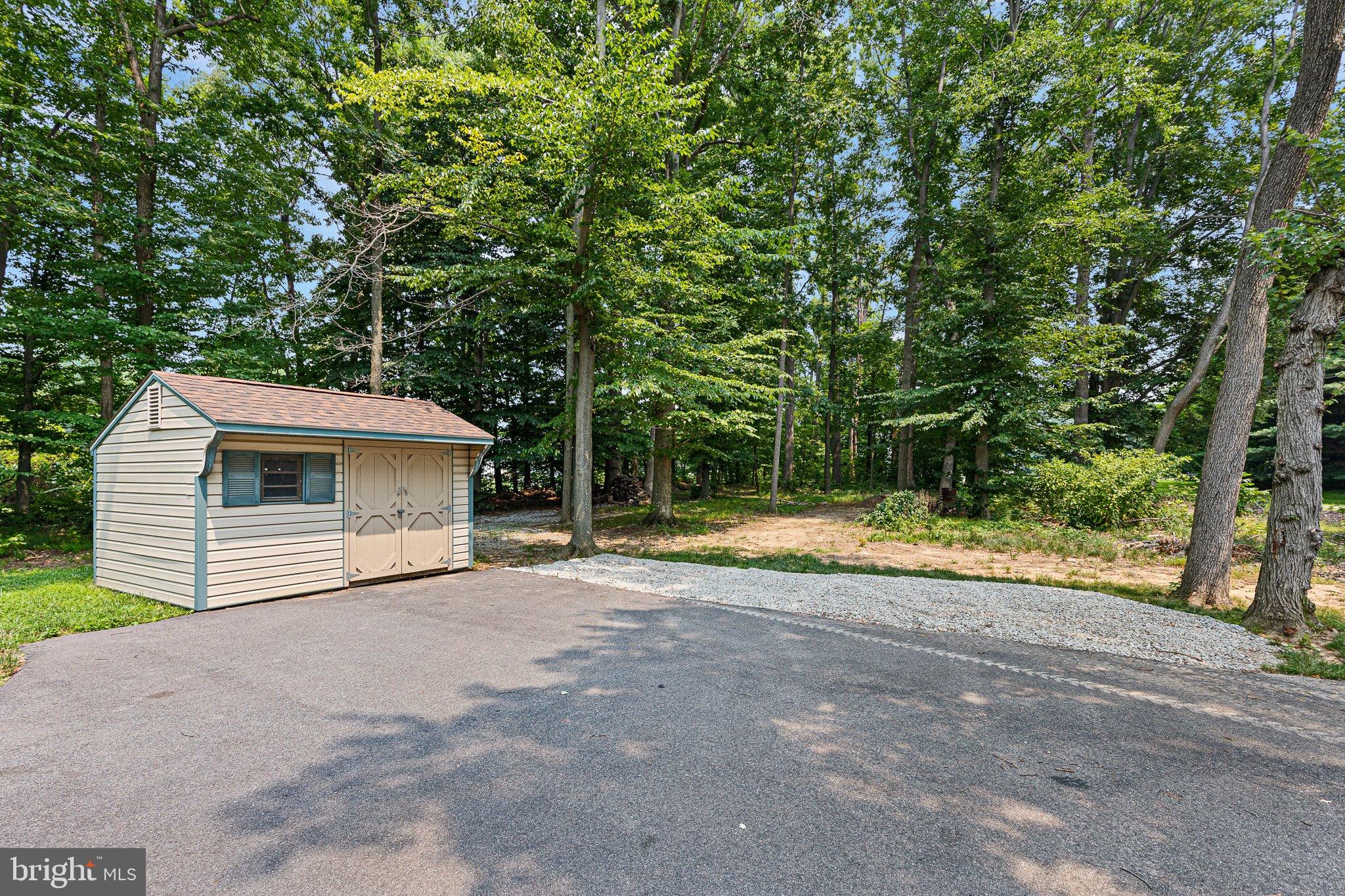 215 CALVERT ROAD