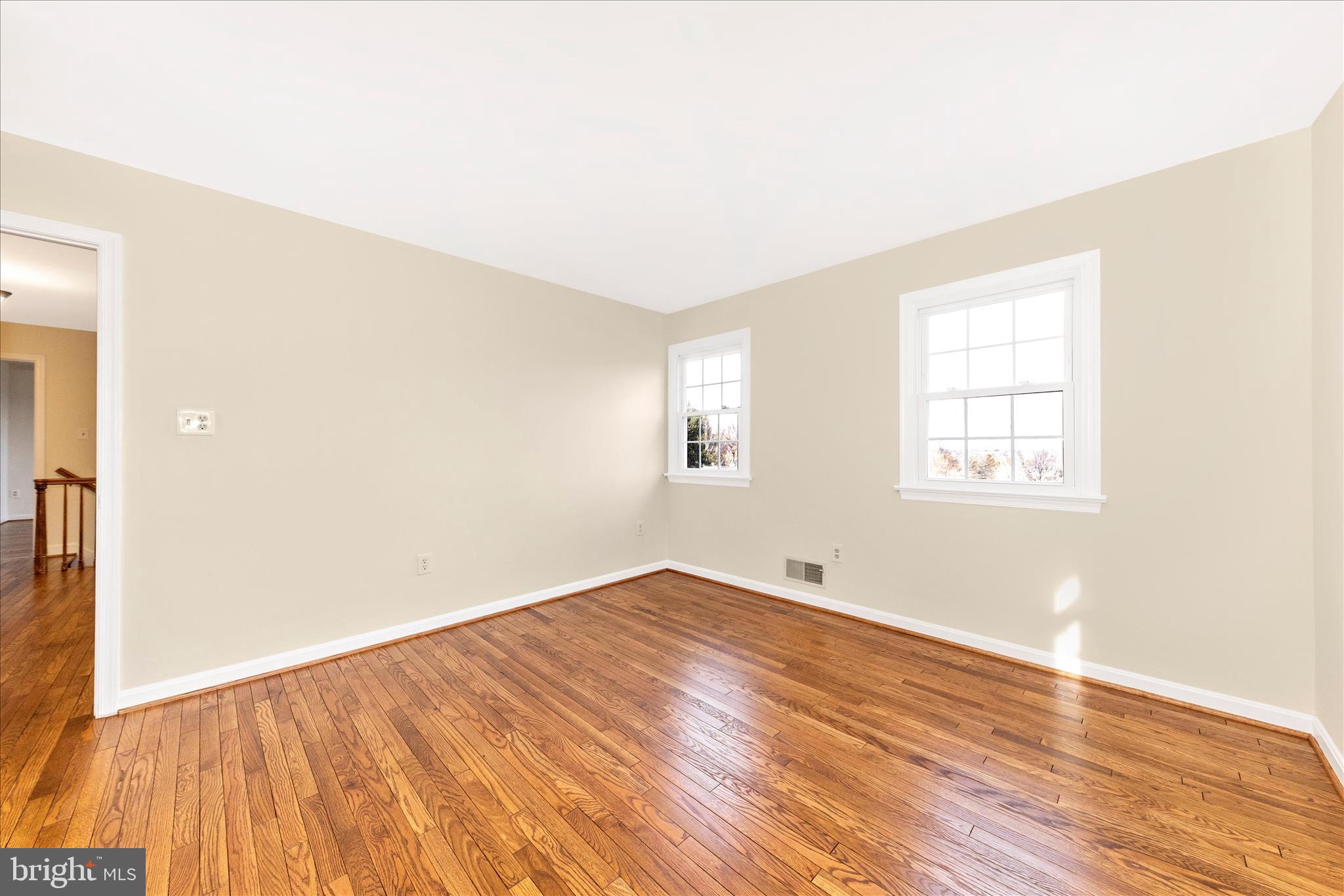 MEADOWCREST - Residential