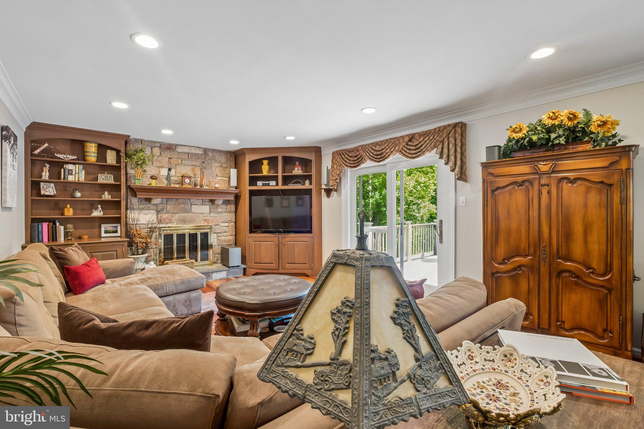 LAFAYETTE HILL - Residential