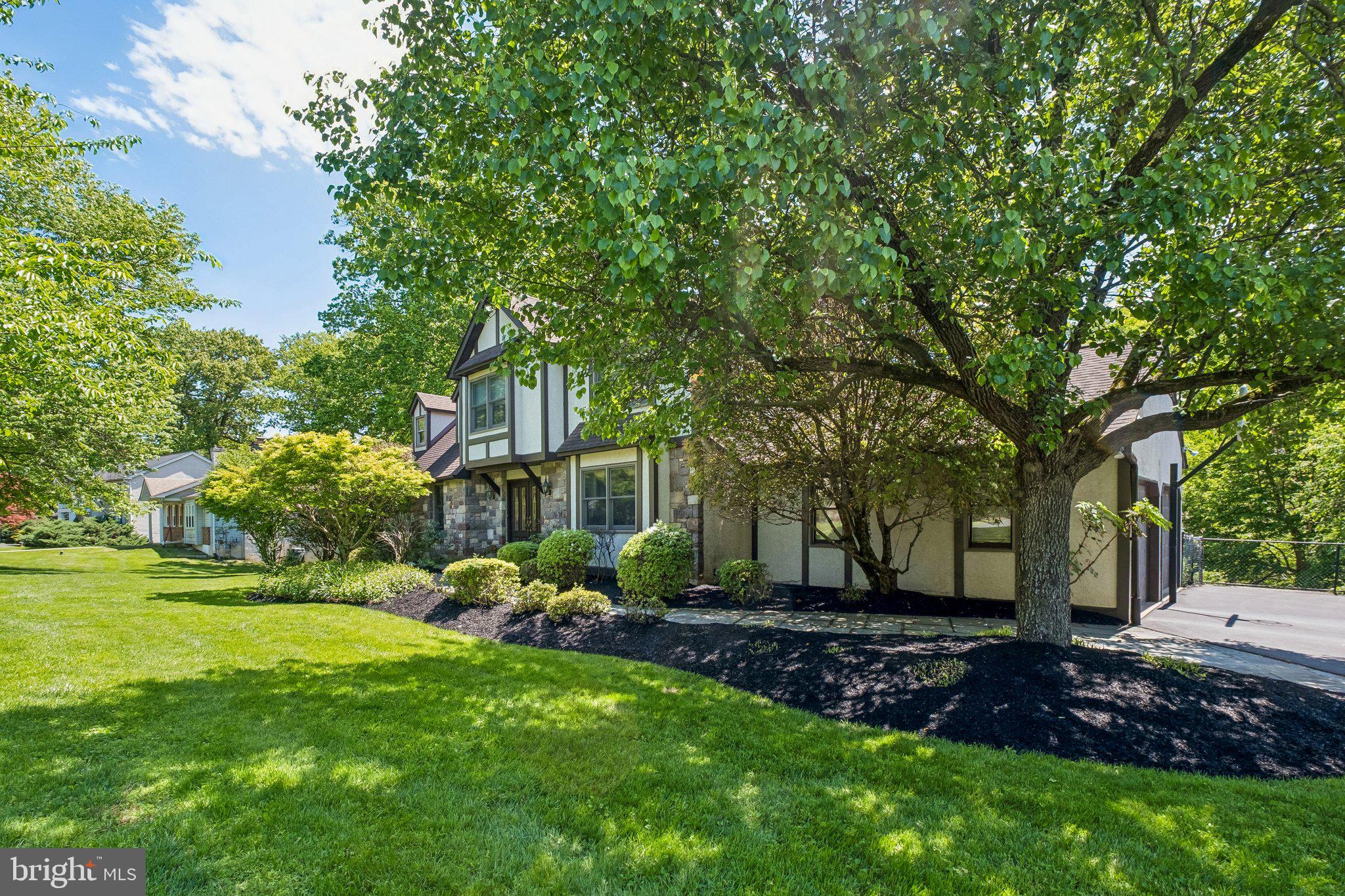 LAFAYETTE HILL - Residential
