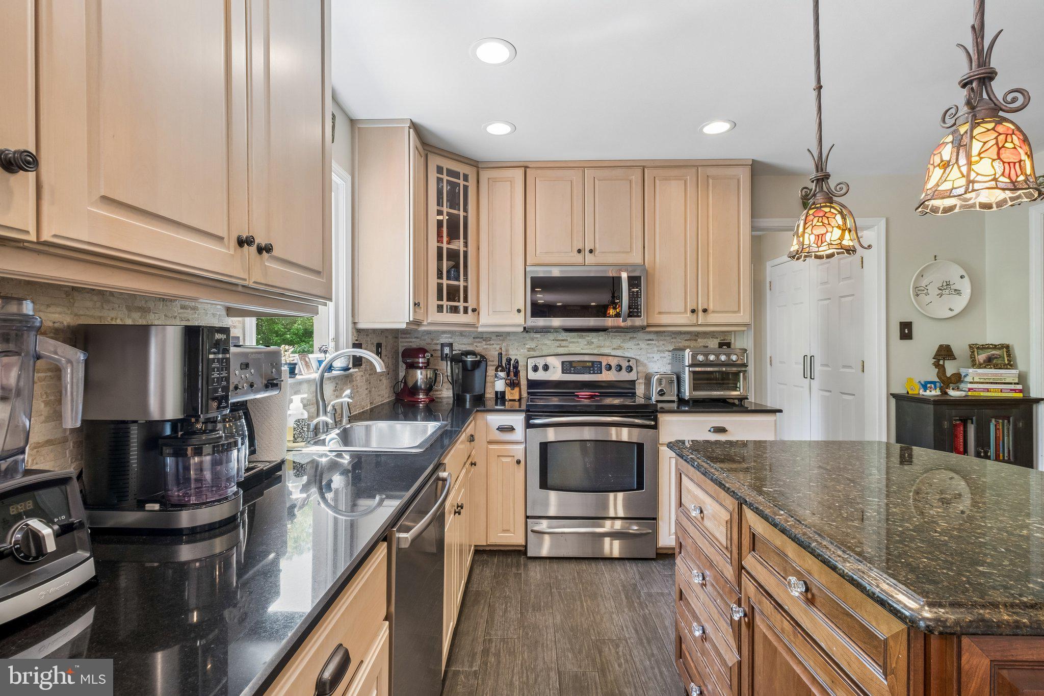 LAFAYETTE HILL - Residential