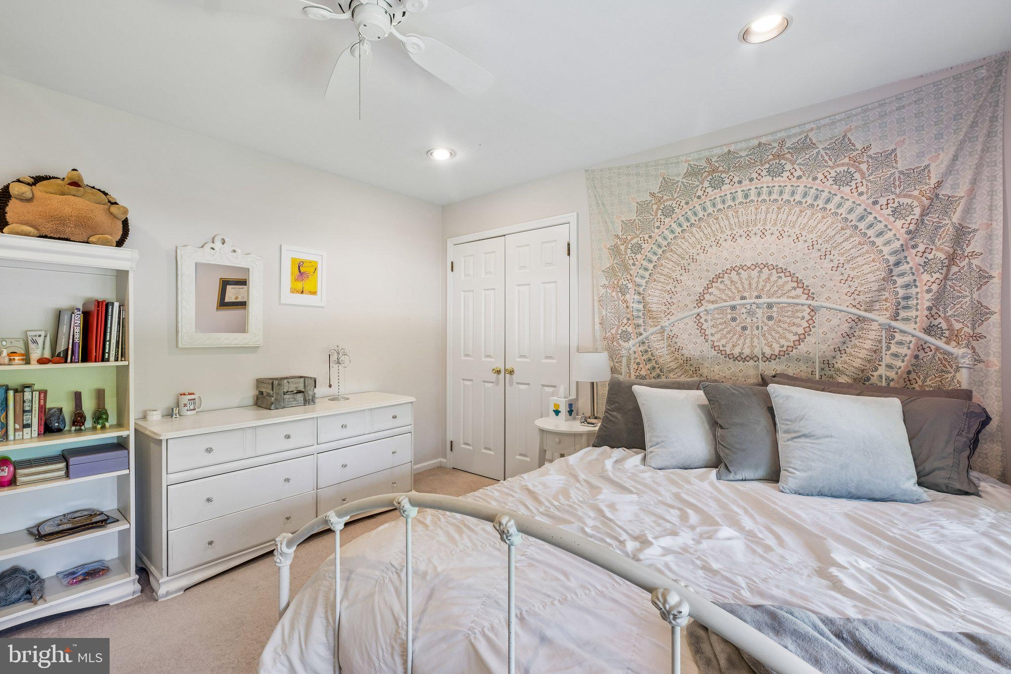 LAFAYETTE HILL - Residential