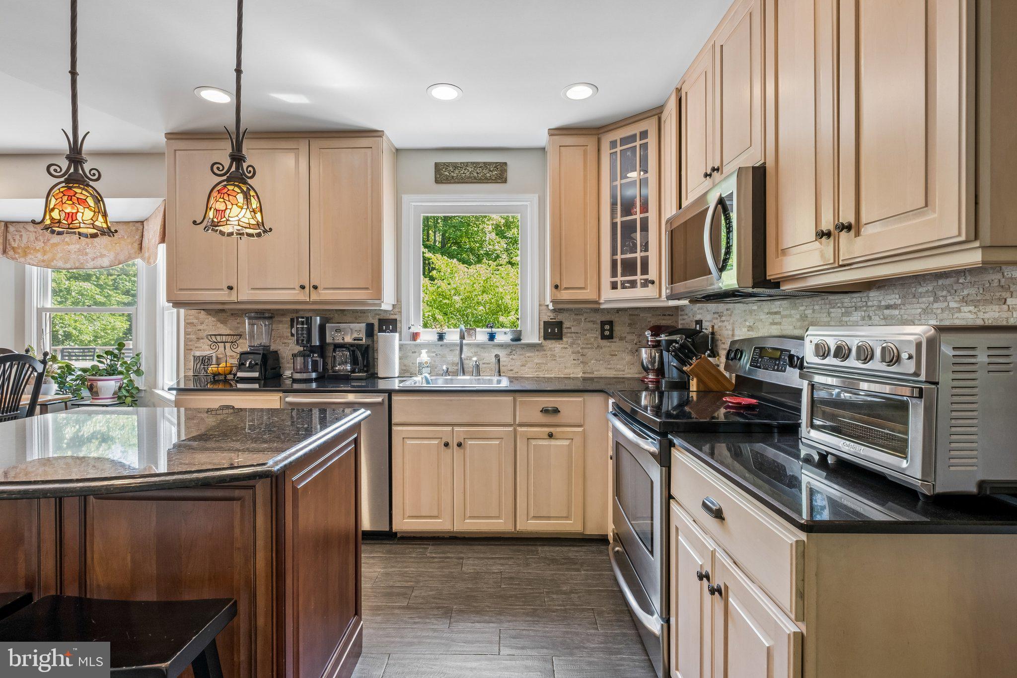 LAFAYETTE HILL - Residential