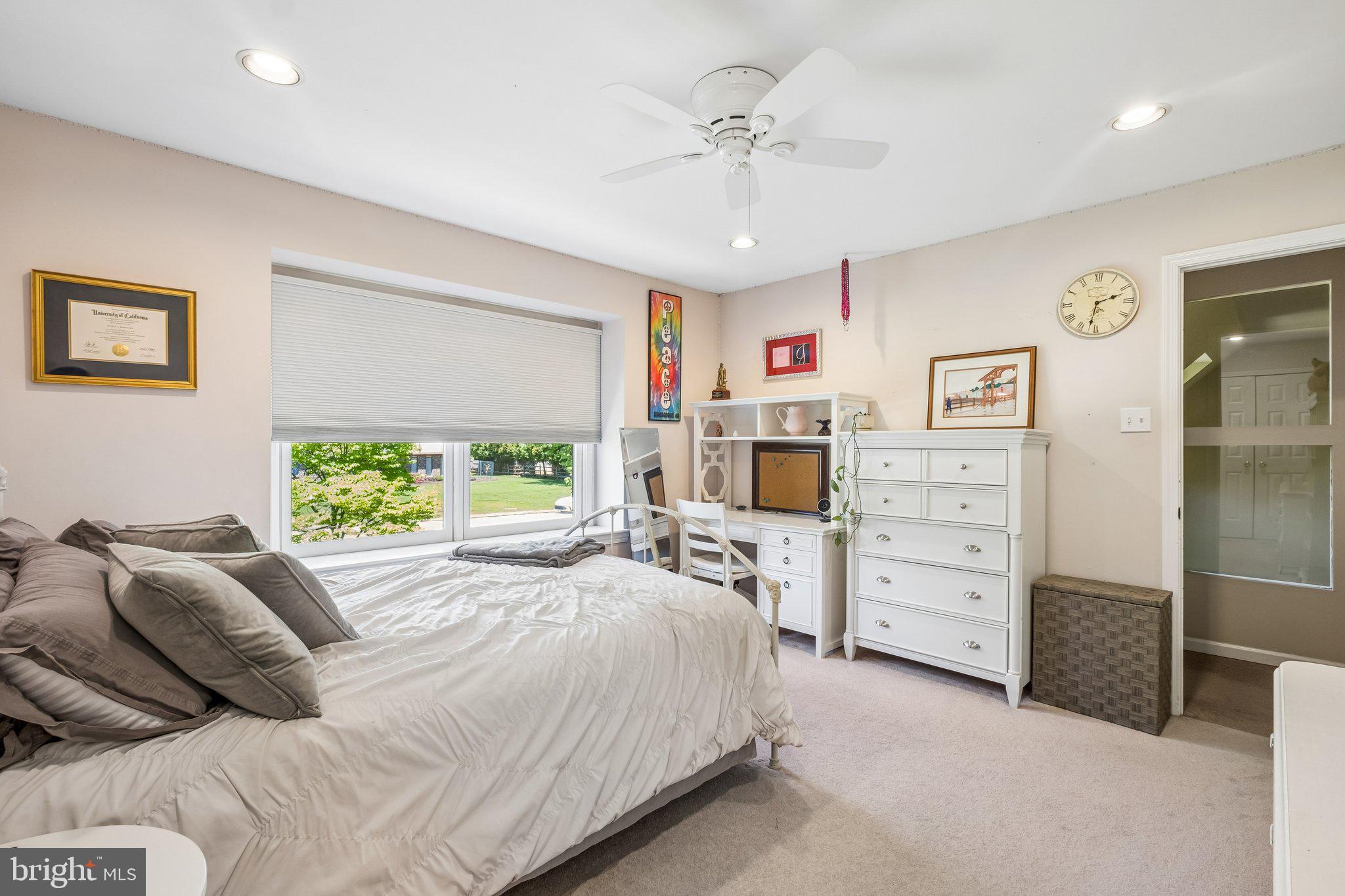 LAFAYETTE HILL - Residential