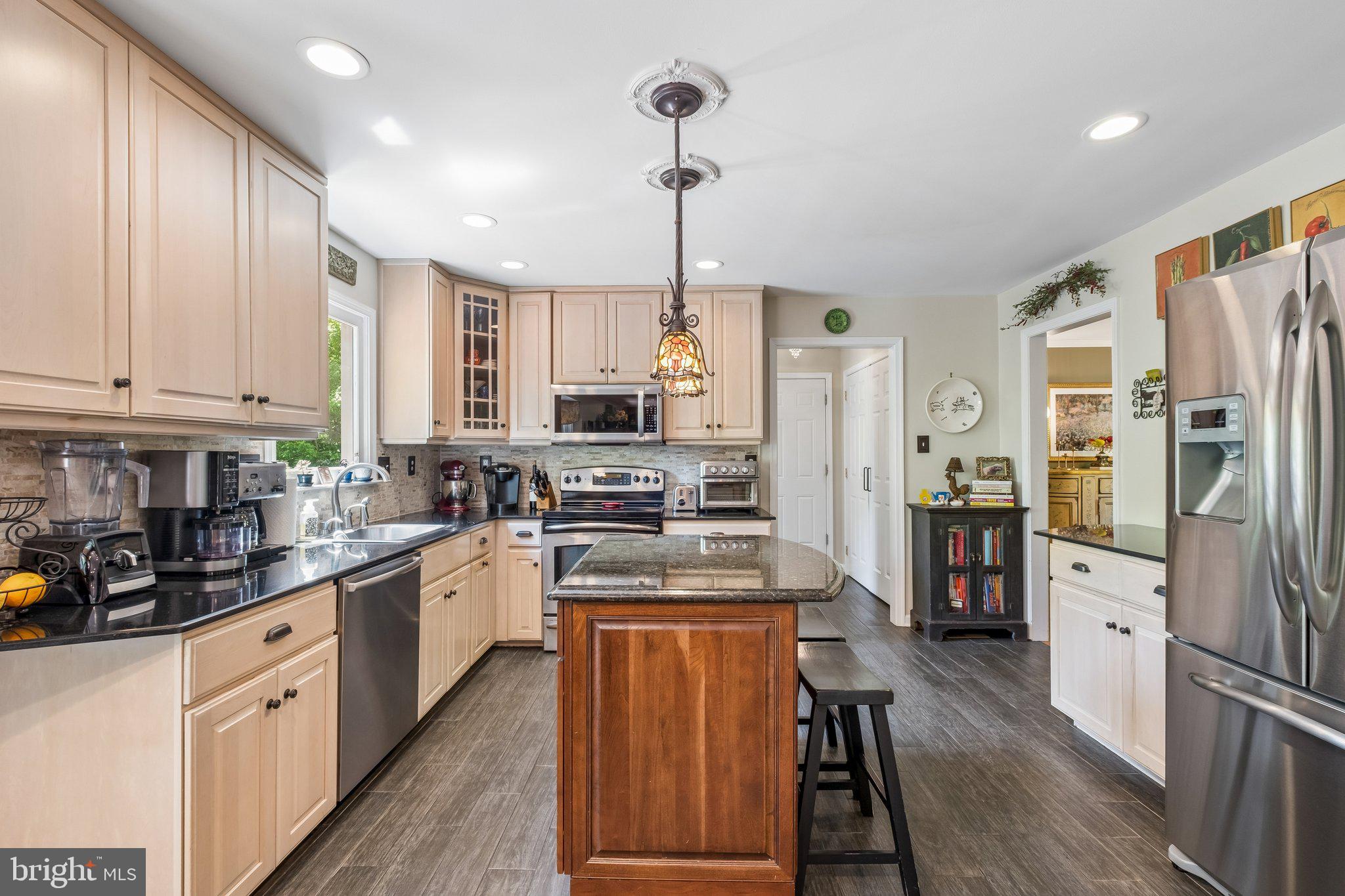 LAFAYETTE HILL - Residential