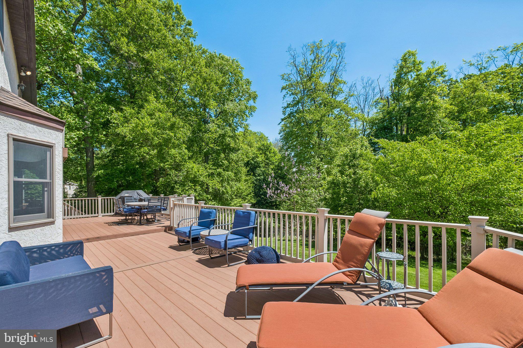 LAFAYETTE HILL - Residential