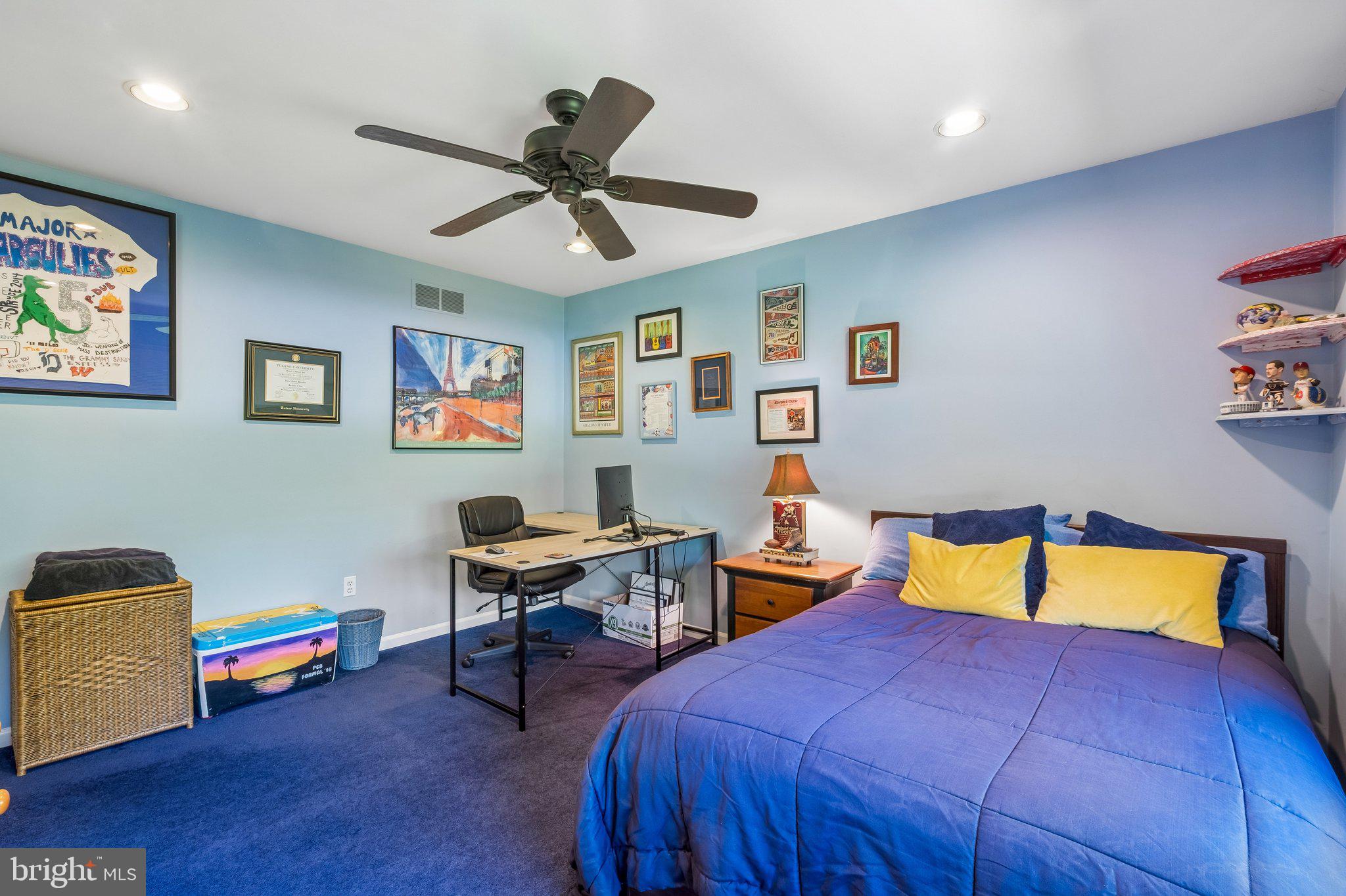 LAFAYETTE HILL - Residential
