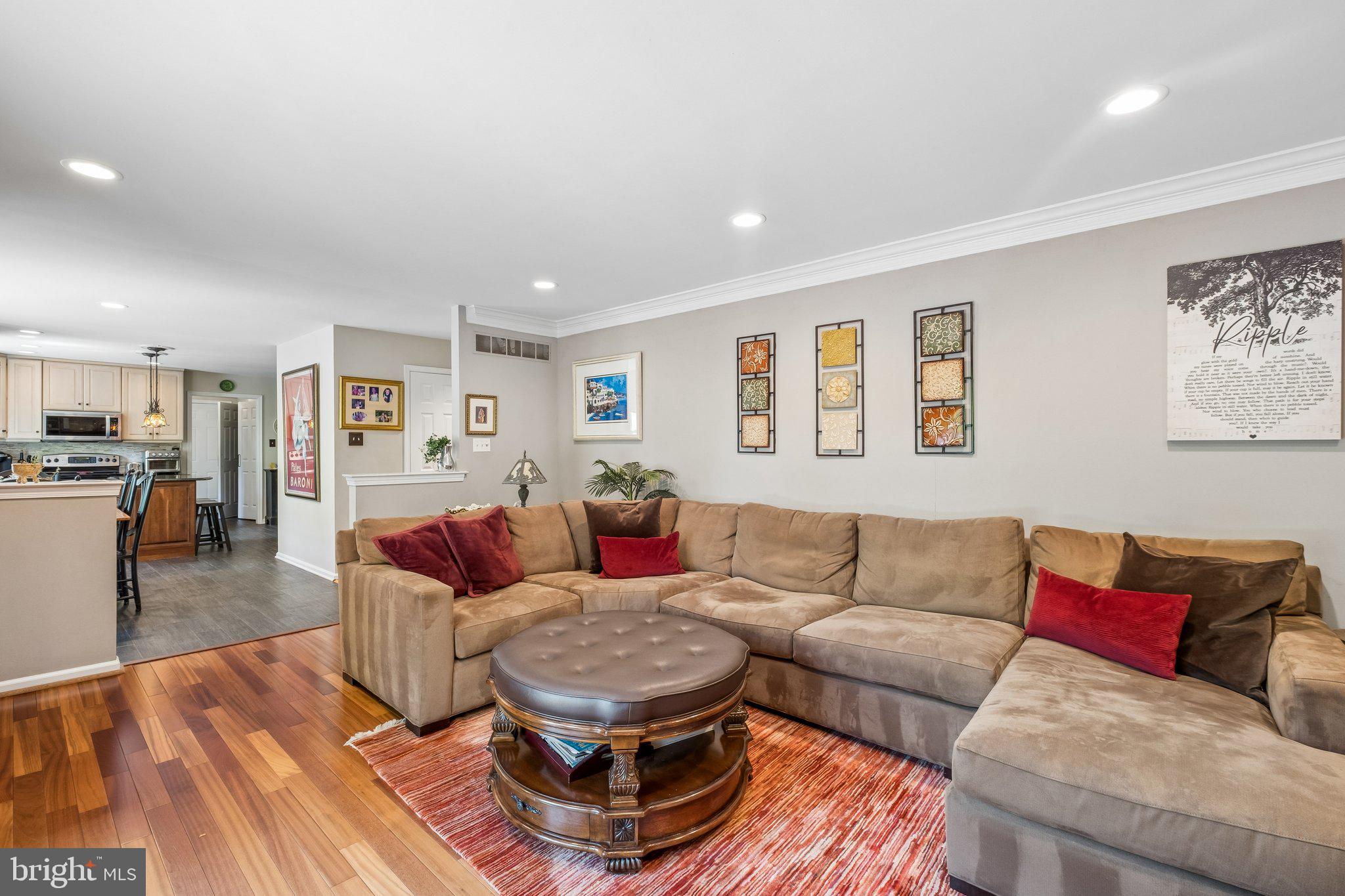 LAFAYETTE HILL - Residential