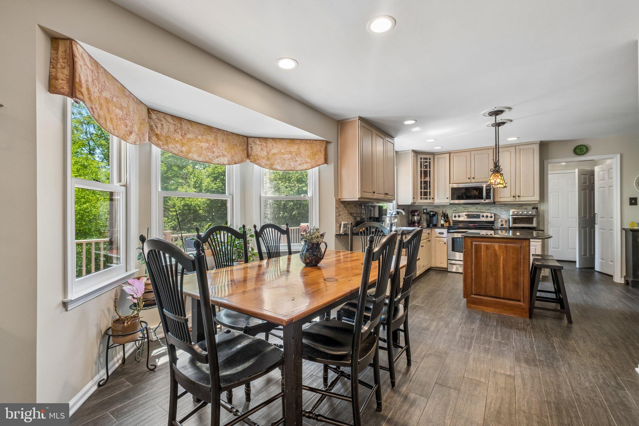 LAFAYETTE HILL - Residential