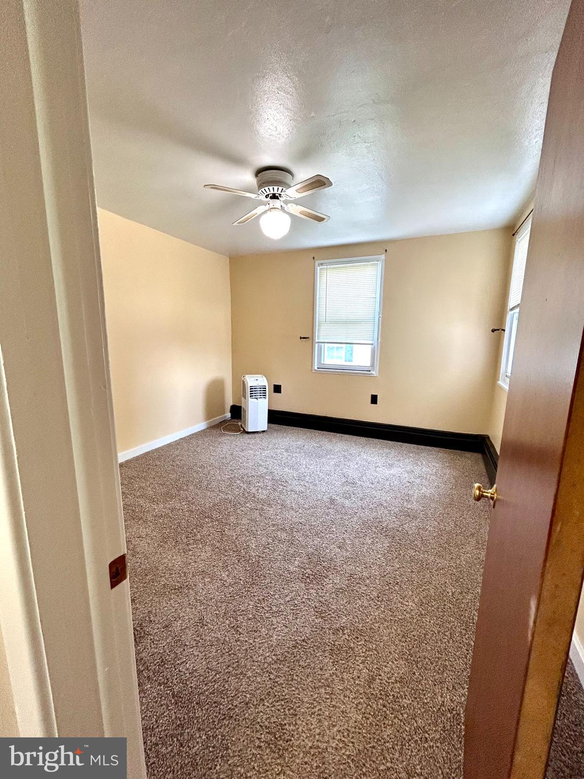 ABINGDON ESTATES - Residential Lease