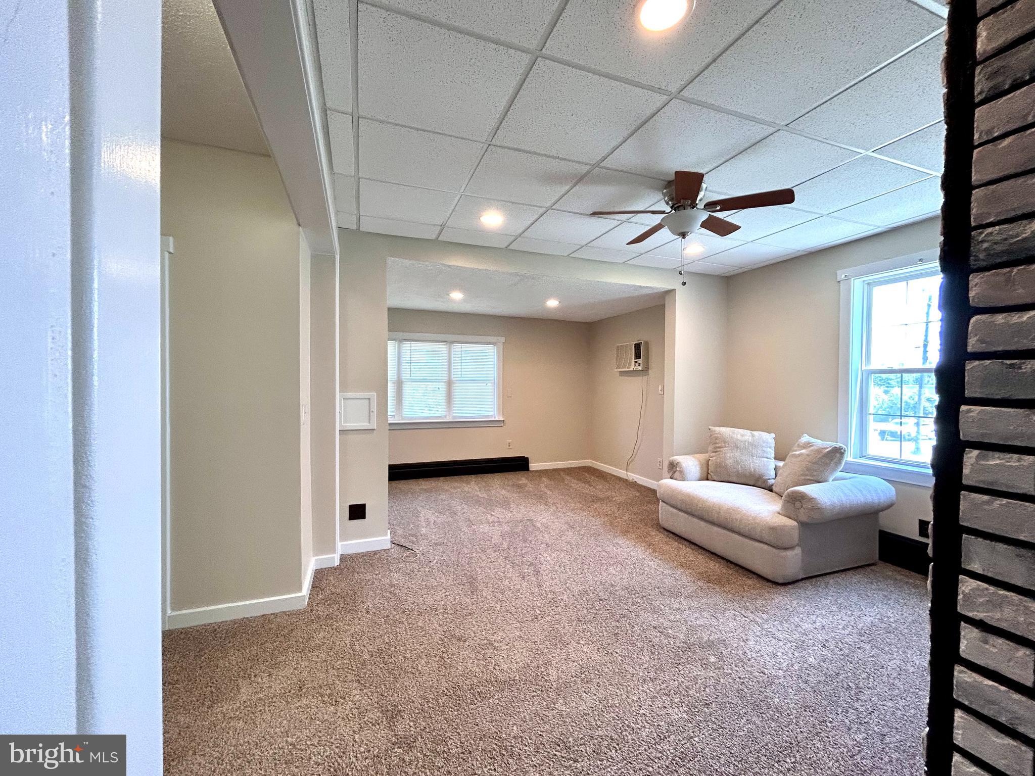 ABINGDON ESTATES - Residential Lease