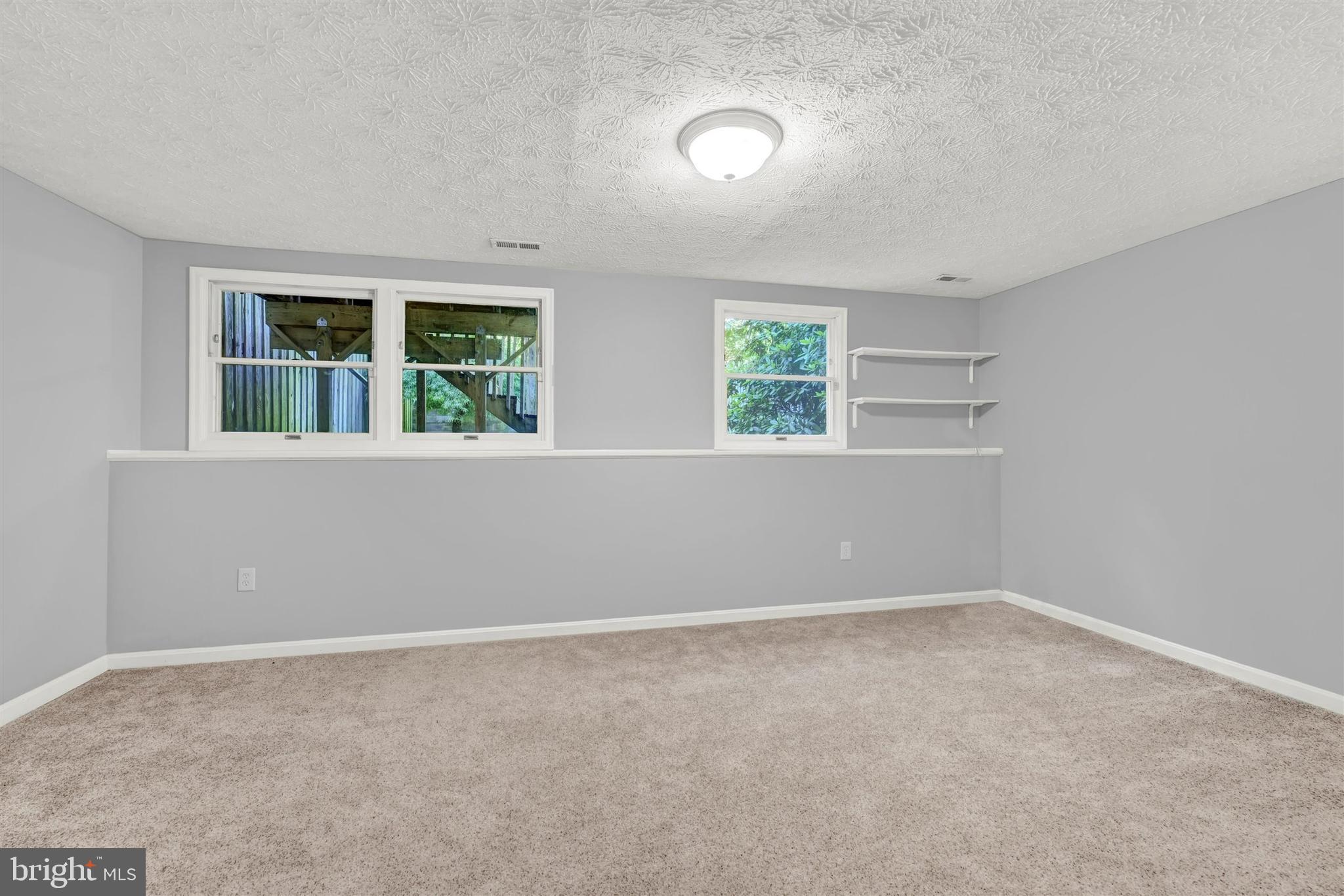 KINGS MEADE - Residential Lease