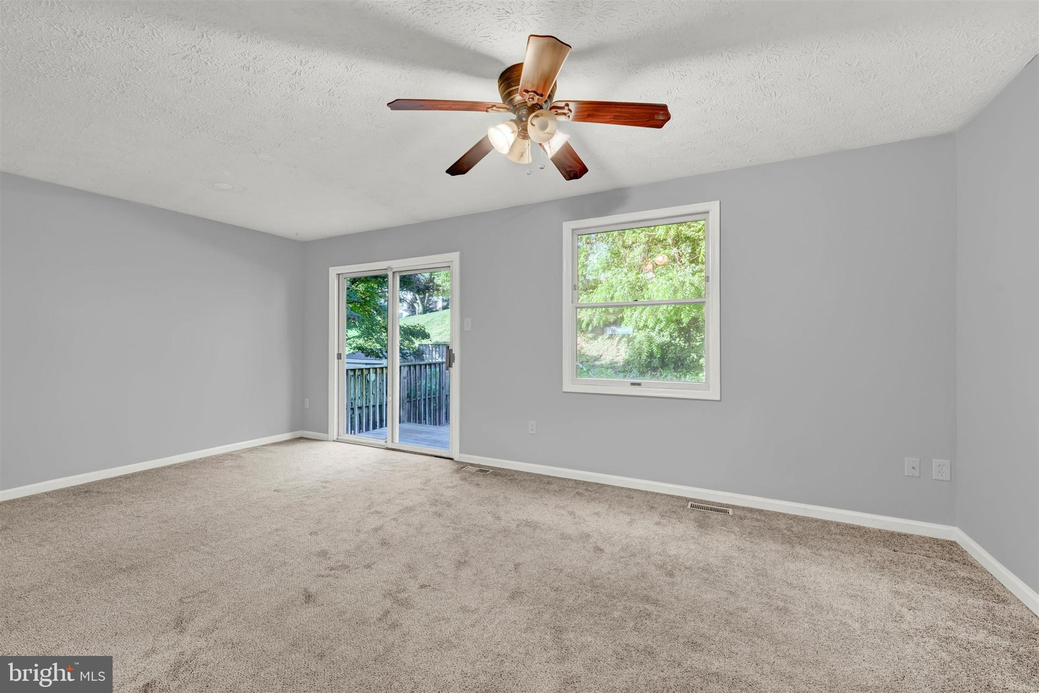 KINGS MEADE - Residential Lease