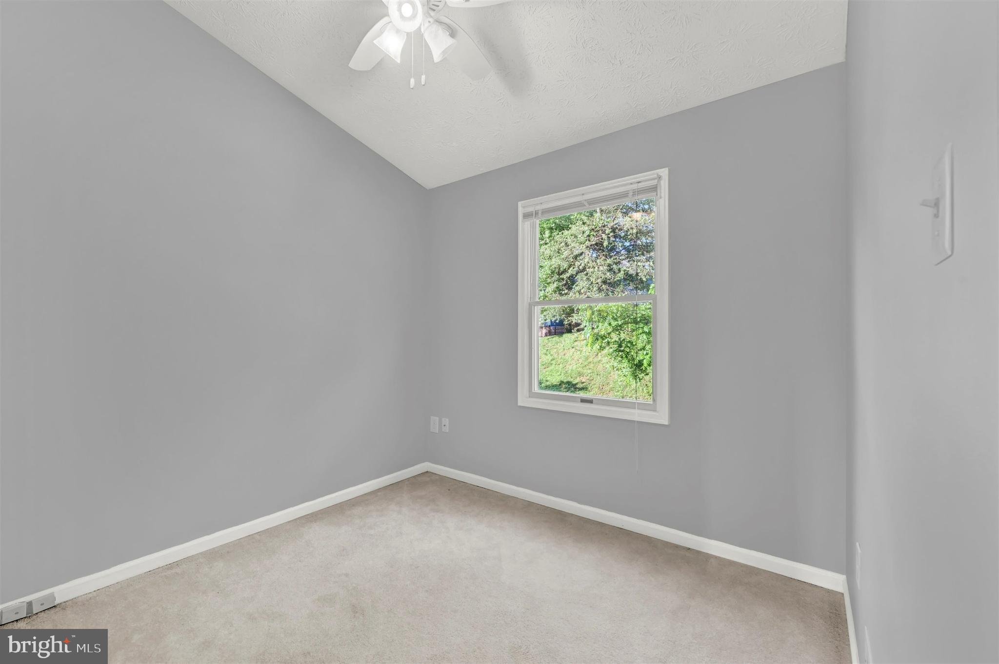 KINGS MEADE - Residential Lease