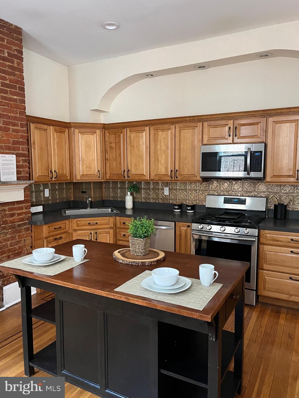 BUTCHERS HILL - Residential