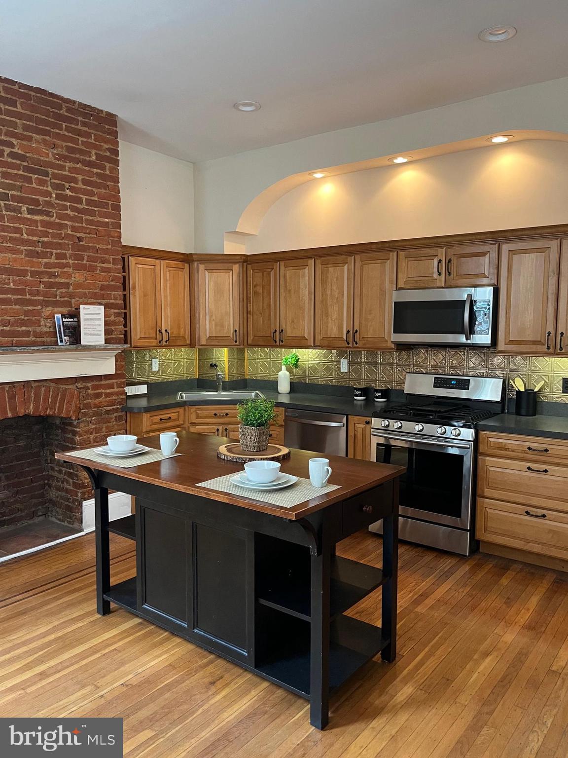 BUTCHERS HILL - Residential