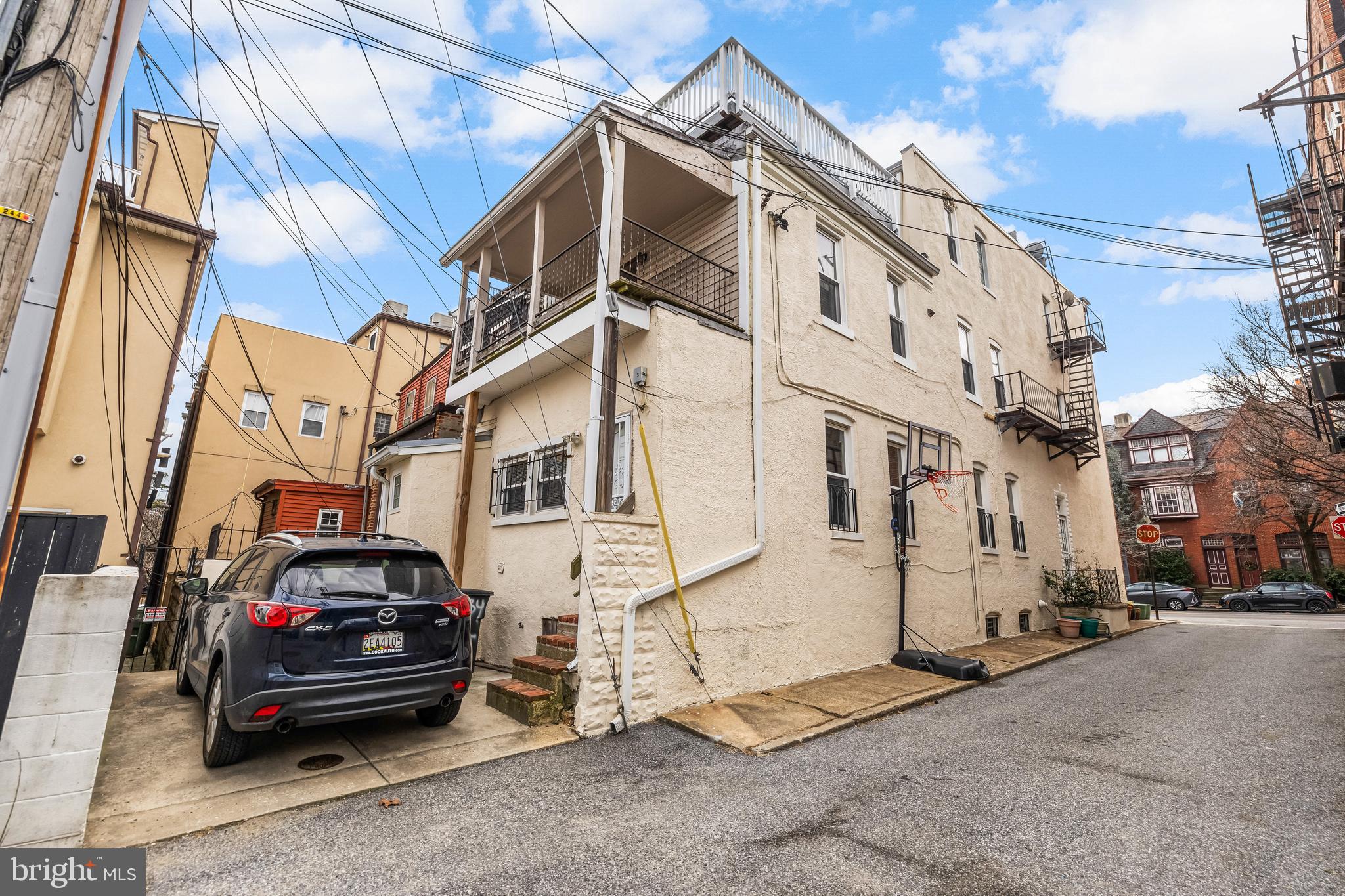 BUTCHERS HILL - Residential