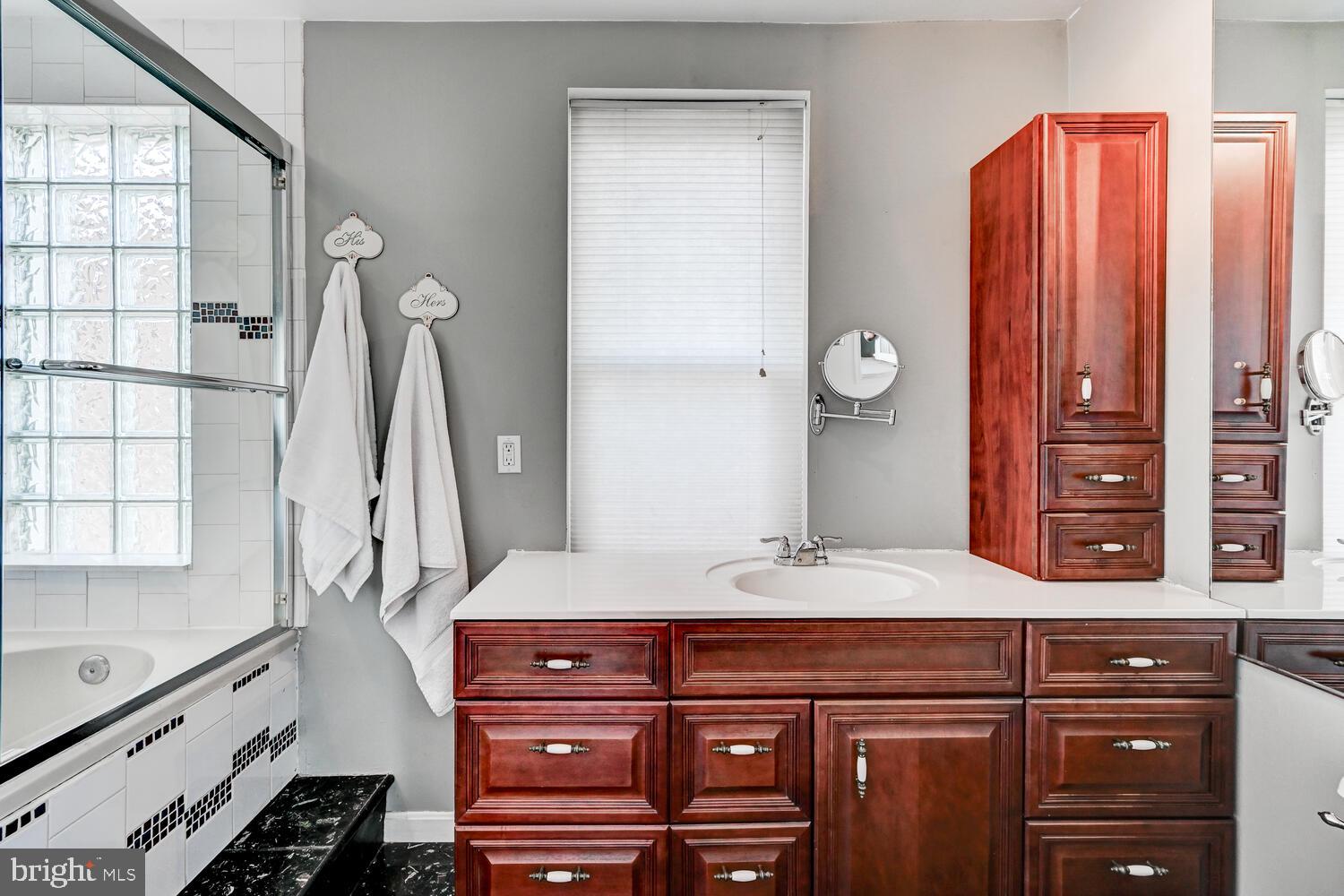 BUTCHERS HILL - Residential