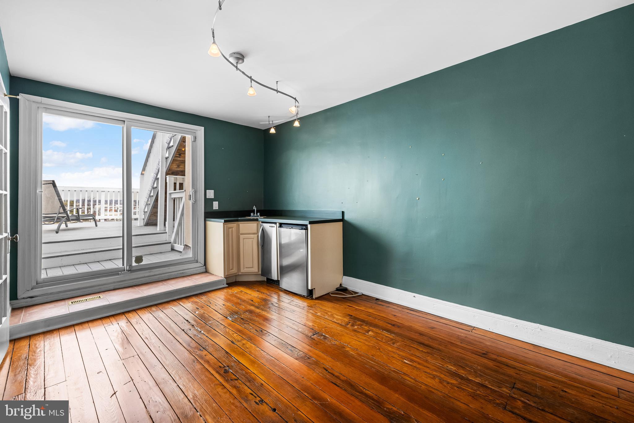 BUTCHERS HILL - Residential