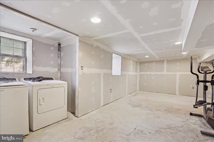 GARWYN OAKS - Residential